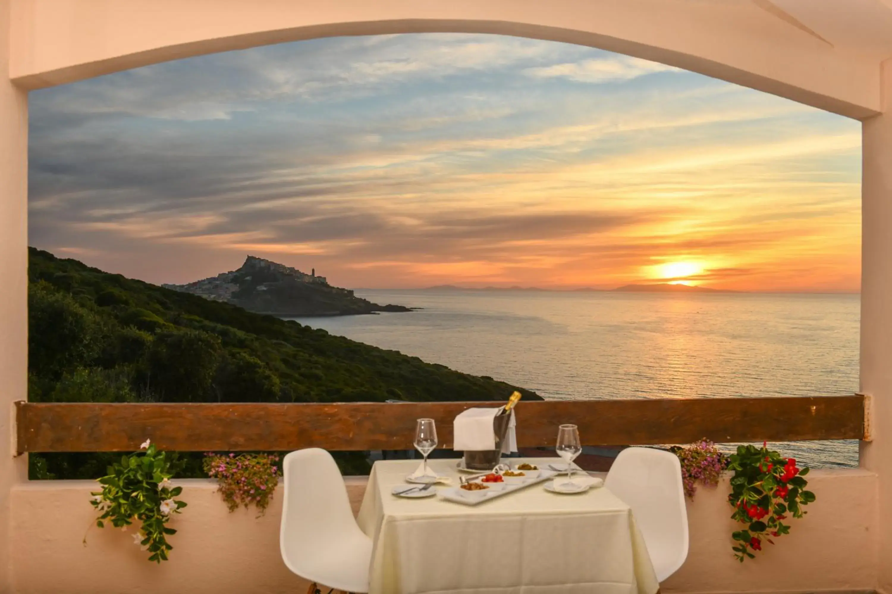 Balcony/Terrace, Restaurant/Places to Eat in Castelsardo Resort Village