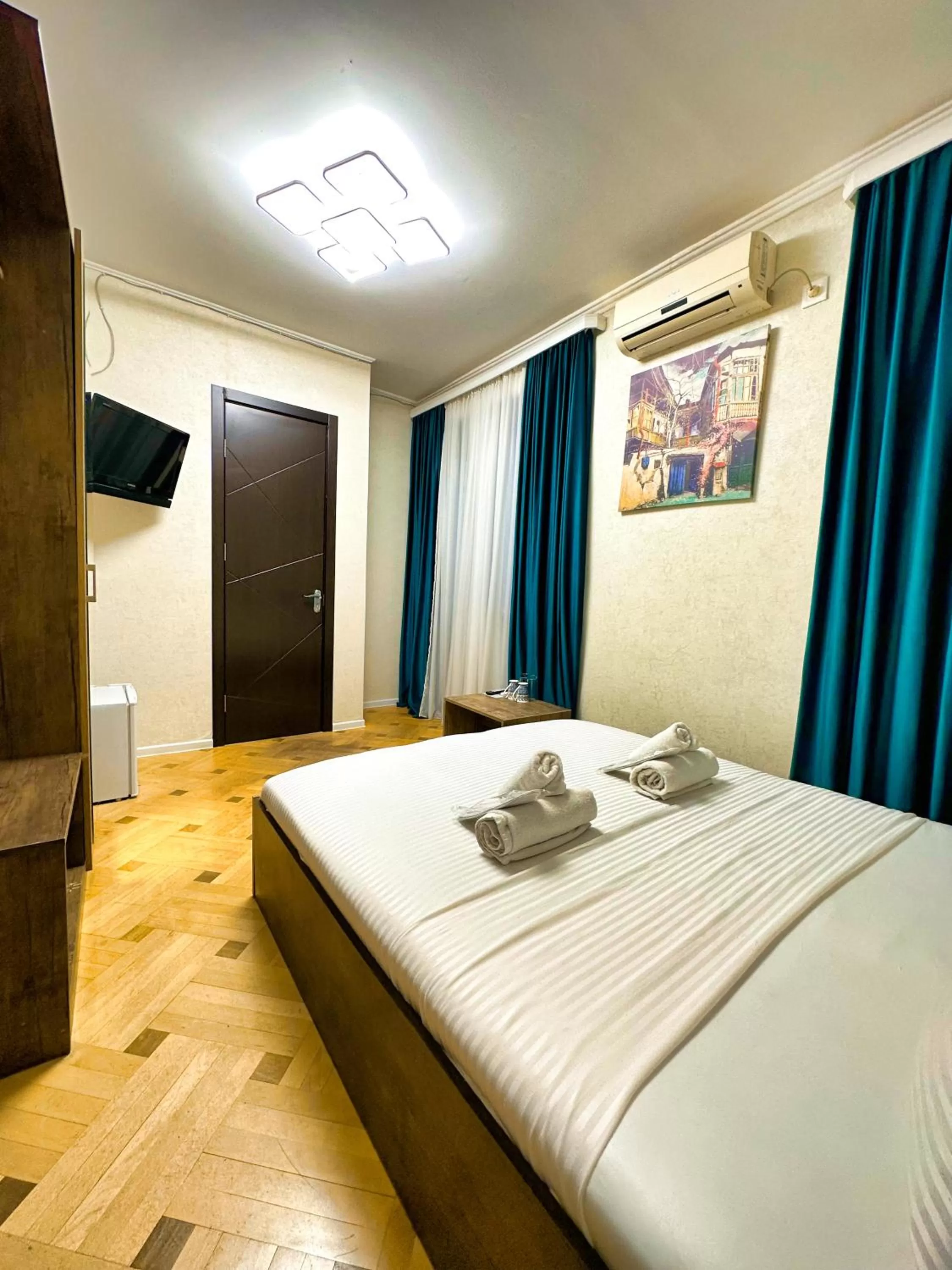 Bedroom, Bed in Metekhi View Hotel