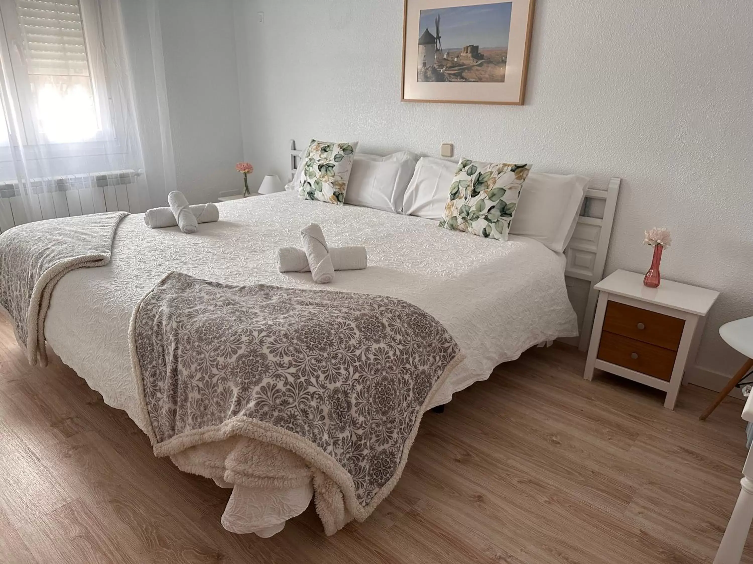 Photo of the whole room, Bed in Hotel Consuegra