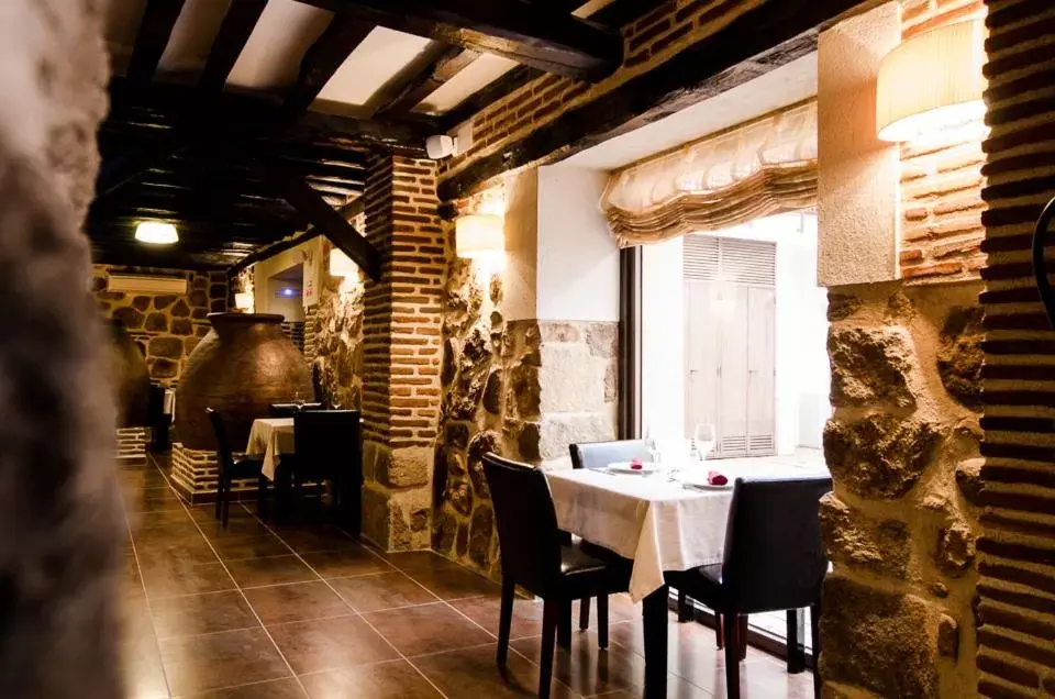 Restaurant/Places to Eat in Hacienda la Coracera