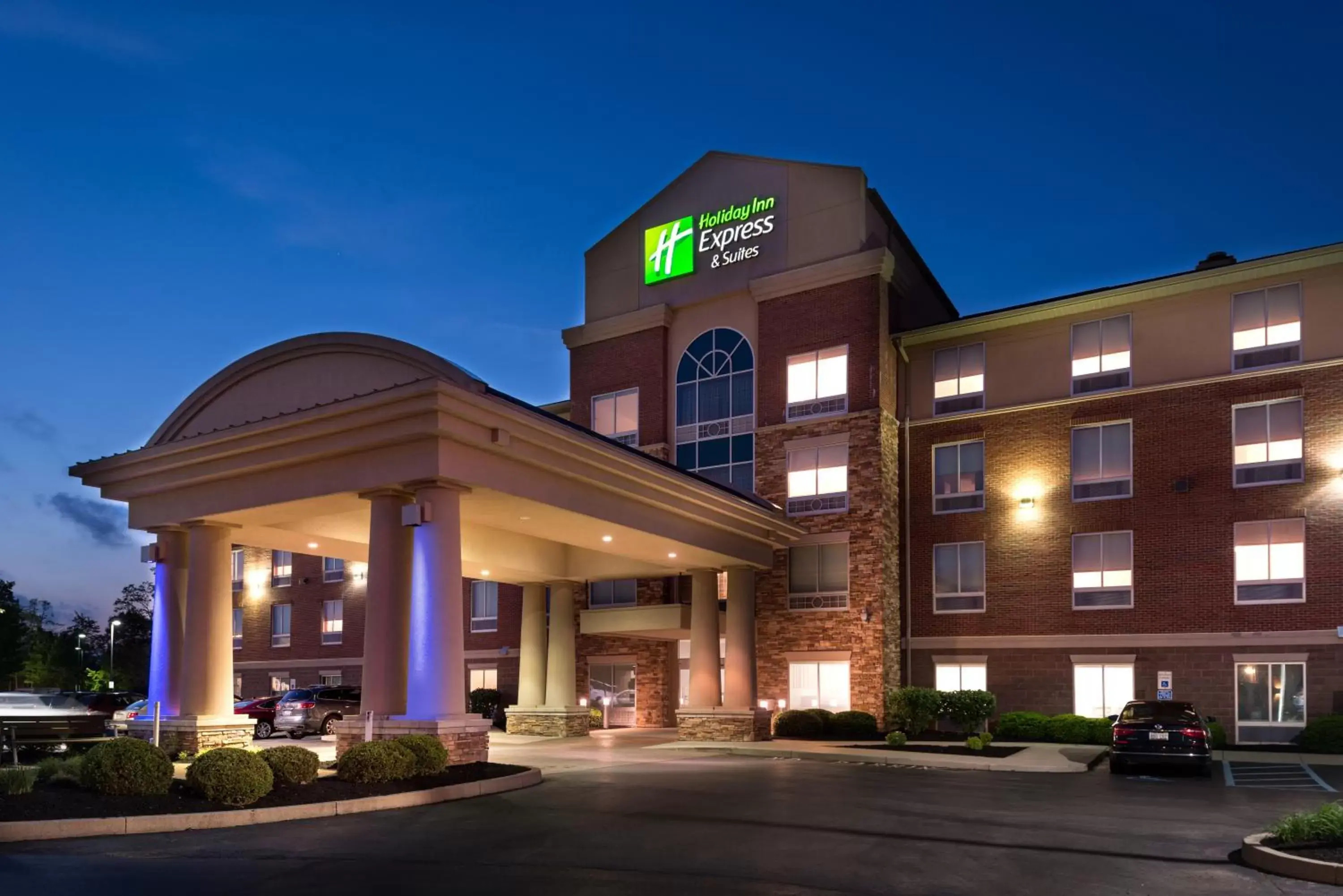 Property Building in Holiday Inn Express Hotel & Suites Cincinnati - Mason, an IHG Hotel