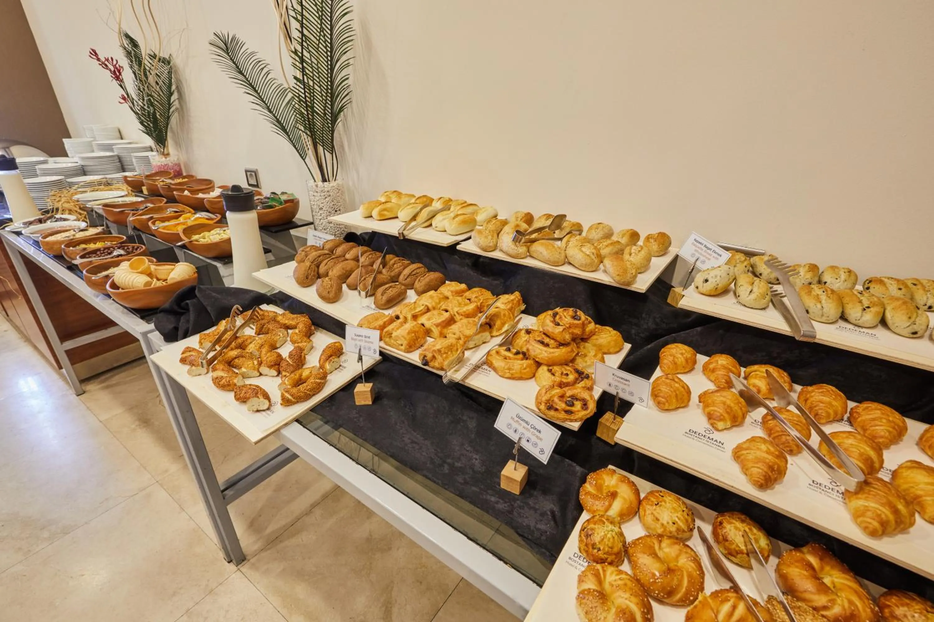 Buffet breakfast in Park Dedeman Bostanci Hotel