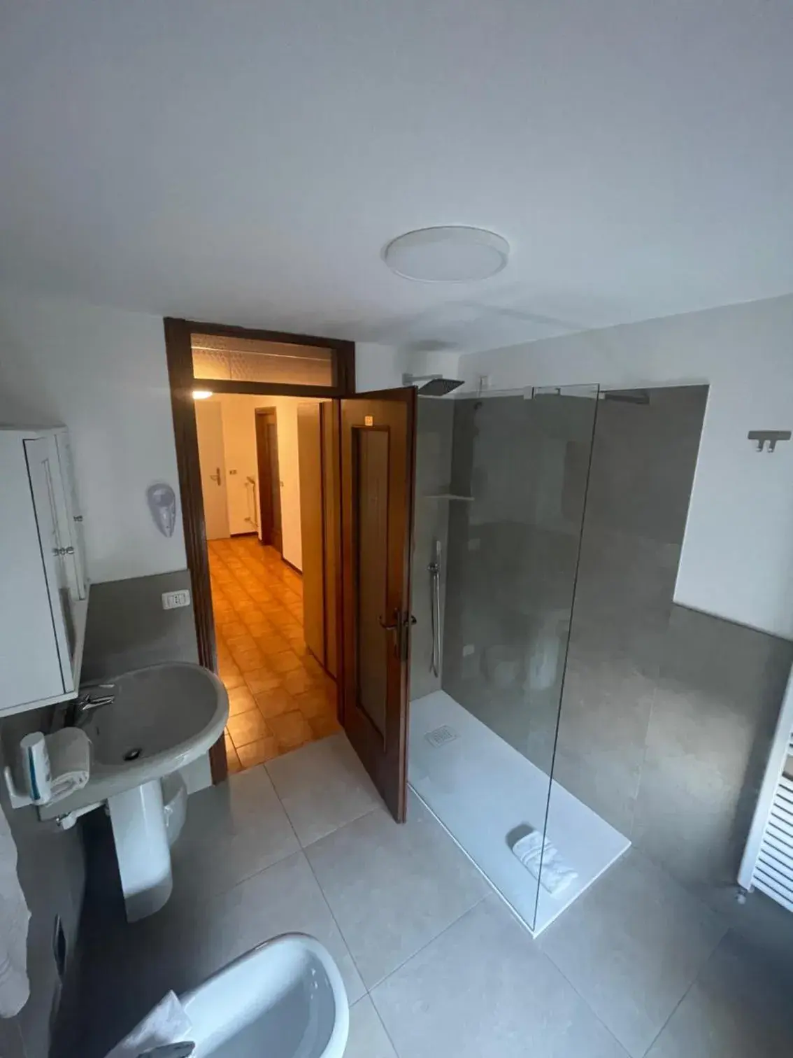 Shower, Bathroom in Hotel Riposo