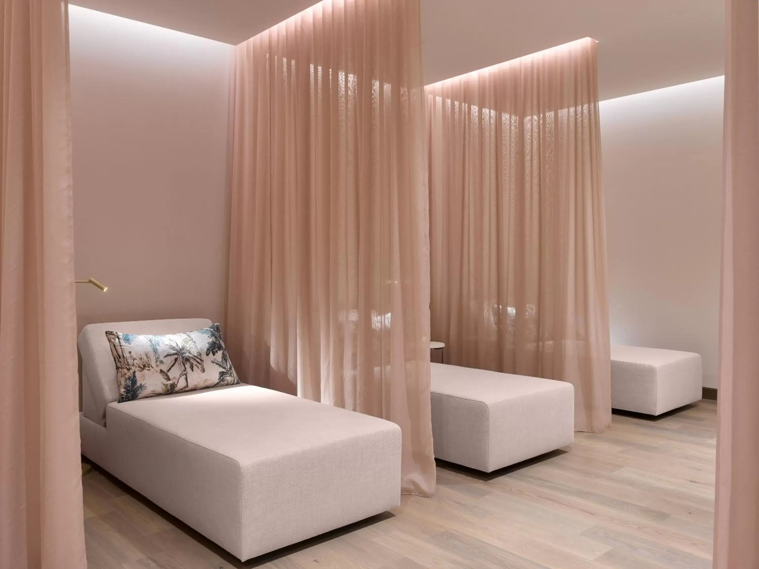 Spa and wellness centre/facilities, Bed in PGA National Resort Spa and wellness centre/facilities, Bed in PGA National Resort