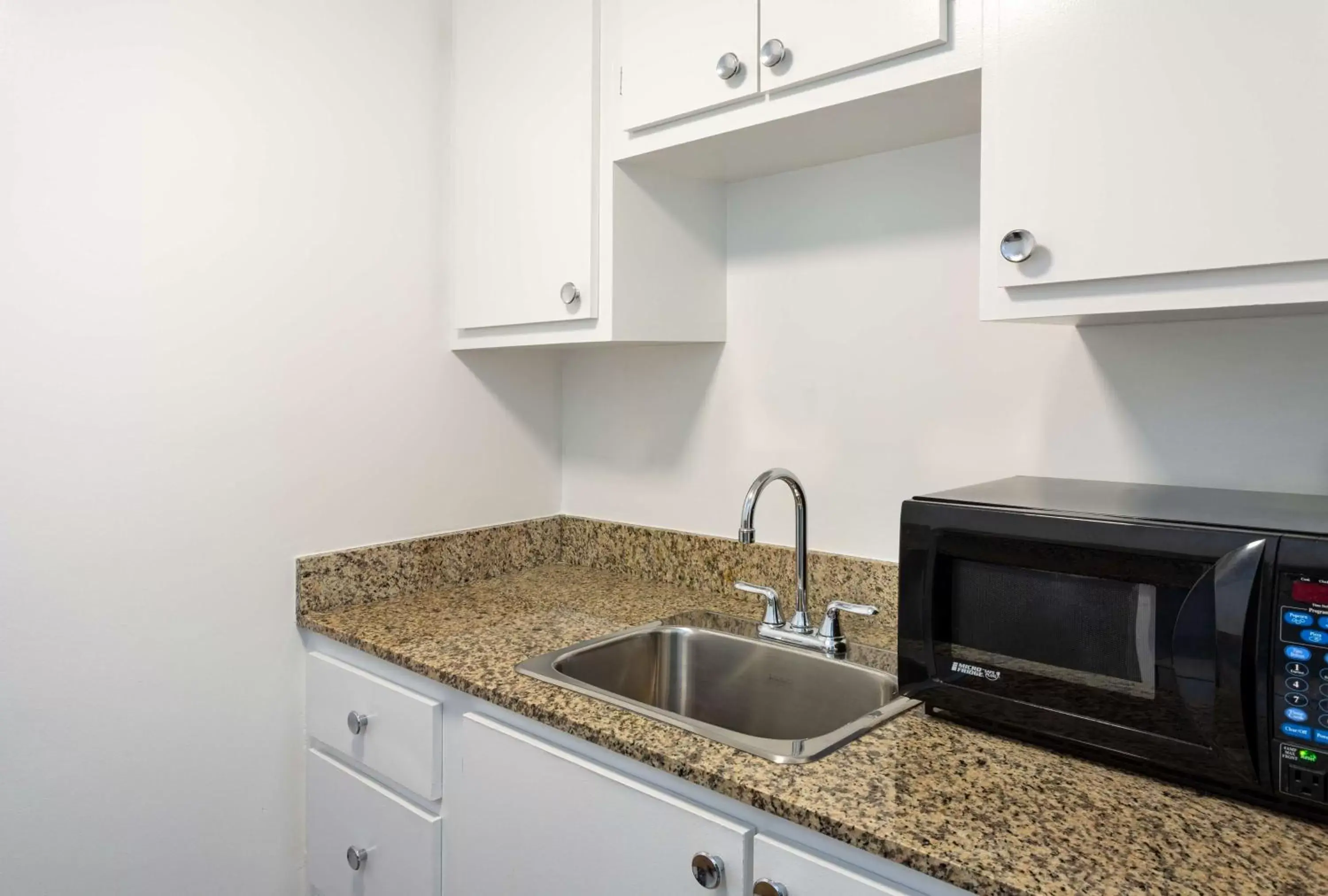Other, Kitchen/Kitchenette in DoubleTree by Hilton Pittsburgh - Meadow Lands
