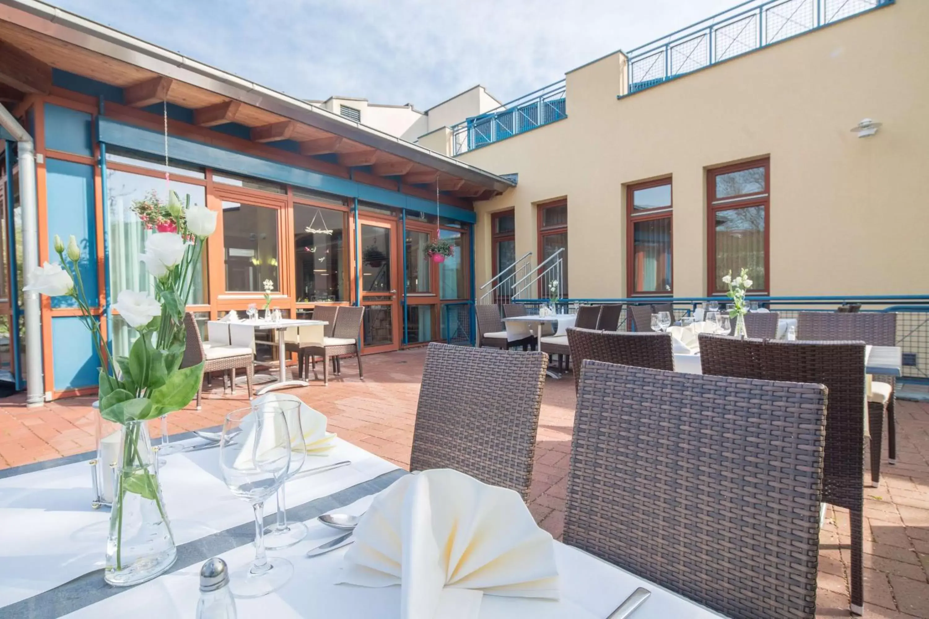 Patio, Restaurant/Places to Eat in Best Western Plus Kurhotel an der Obermaintherme