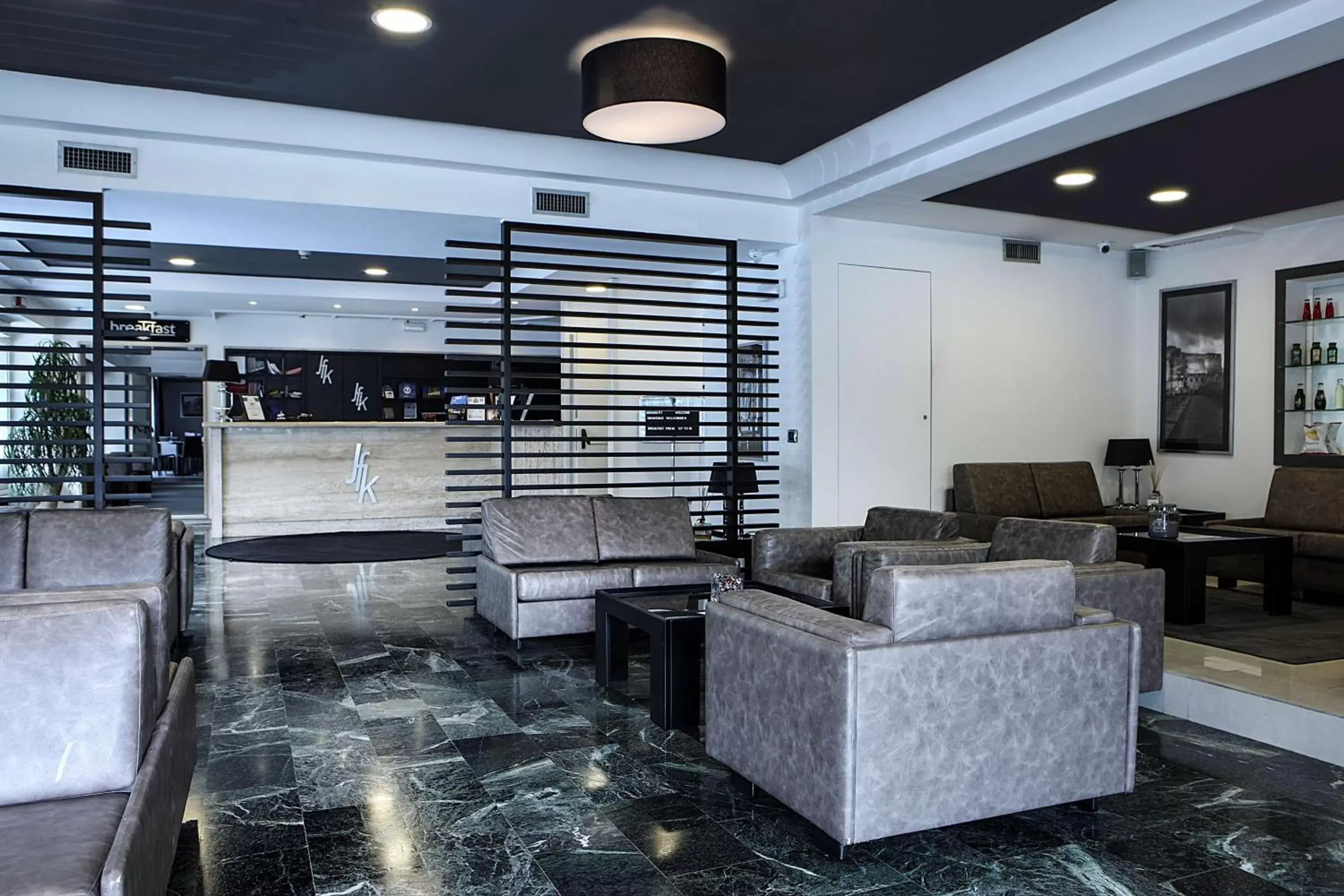 Lobby or reception, Lounge/Bar in Best Western JFK Hotel