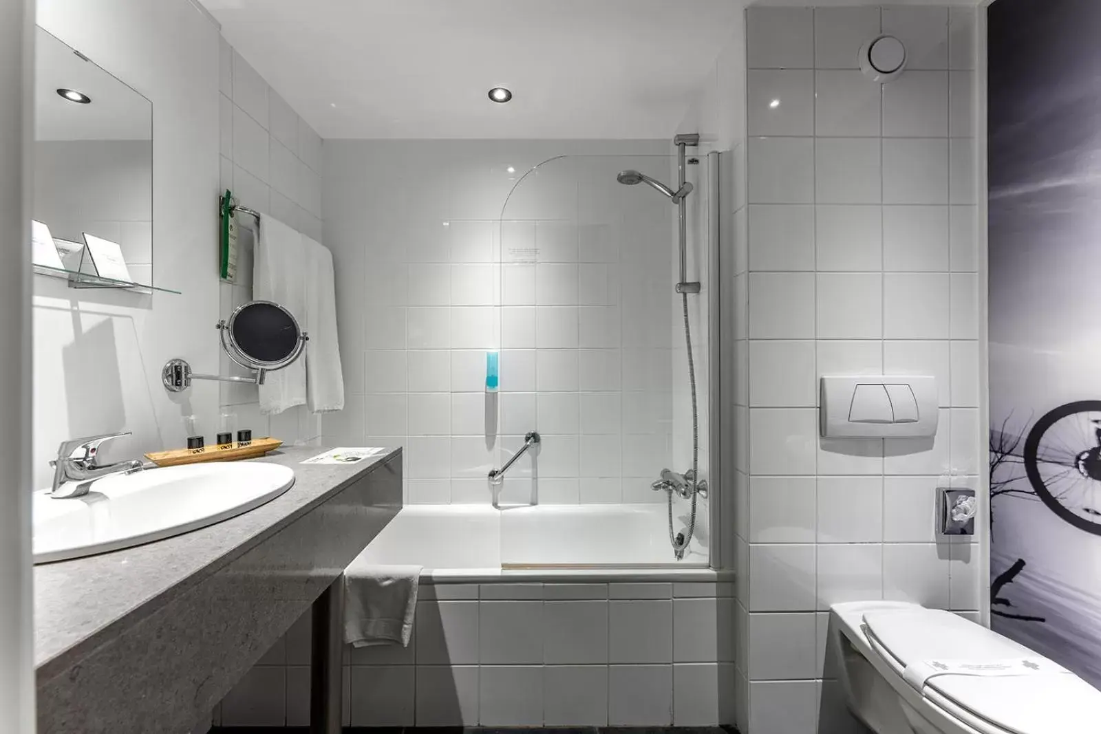 Shower, Bathroom in Velotel Brugge