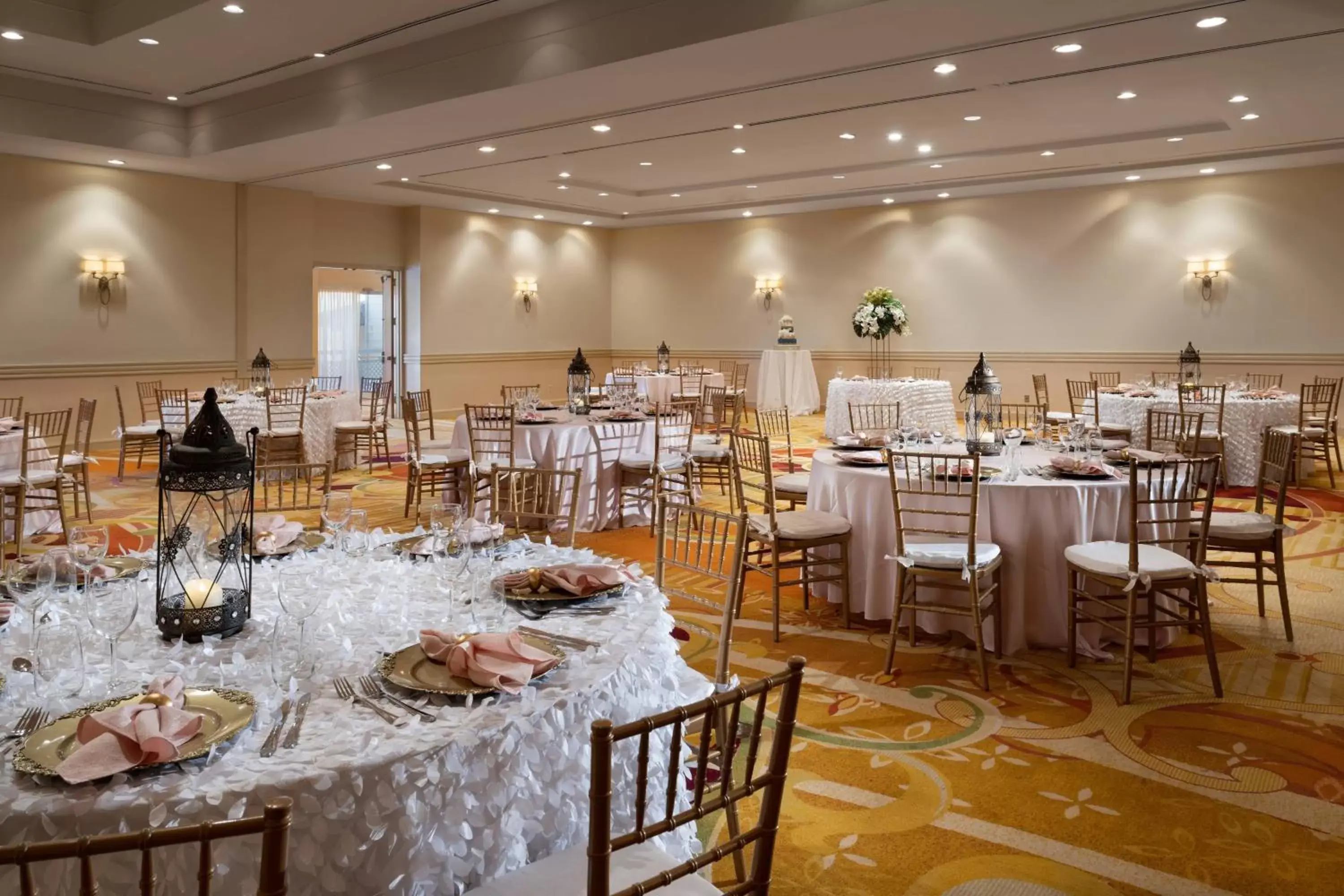 Lobby or reception, Restaurant/Places to Eat in Marriott Hutchinson Island Beach Resort, Golf & Marina