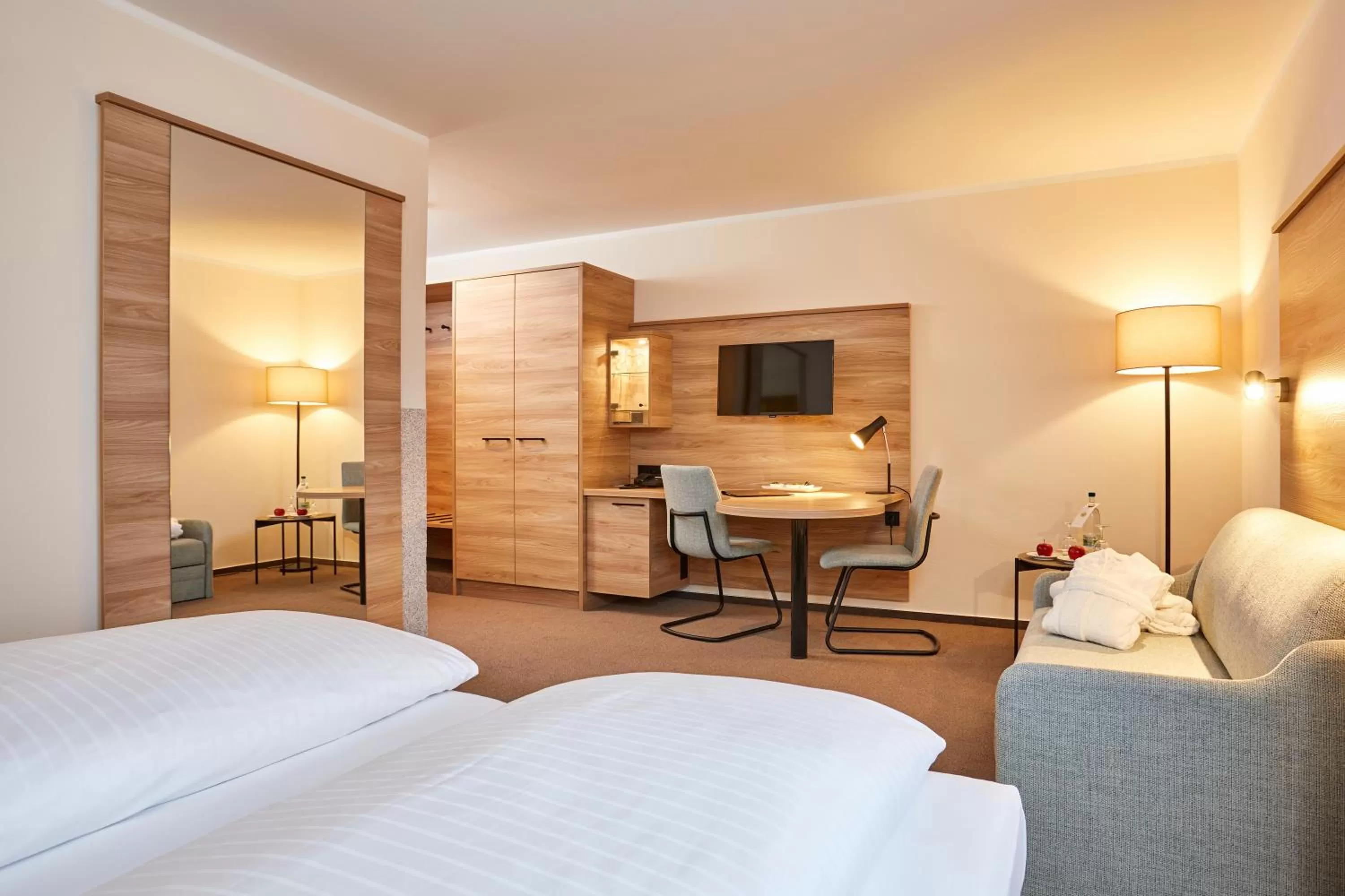 Photo of the whole room, Bed in Hotel Linderhof