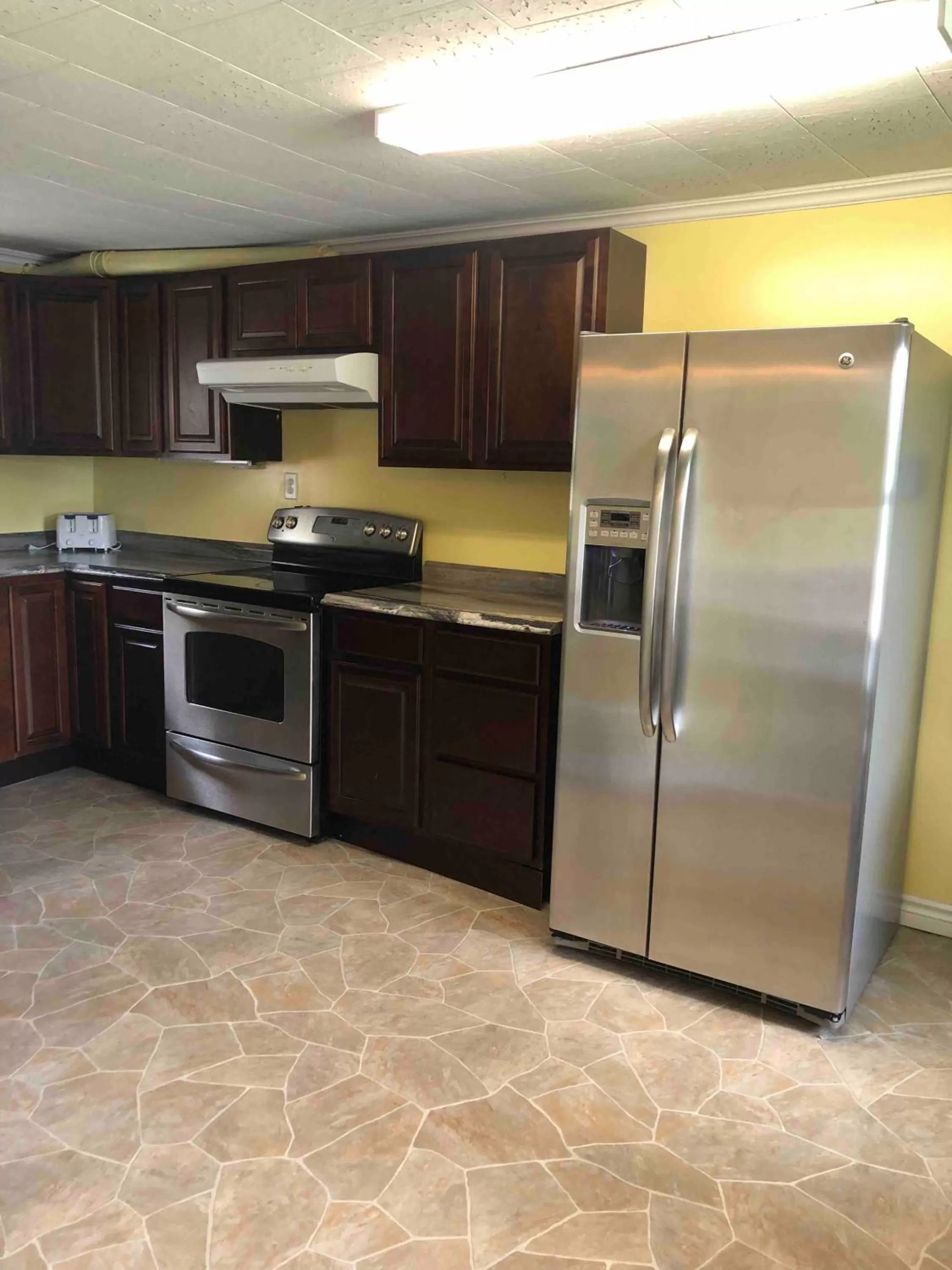 Lakelawn B&B and Motel