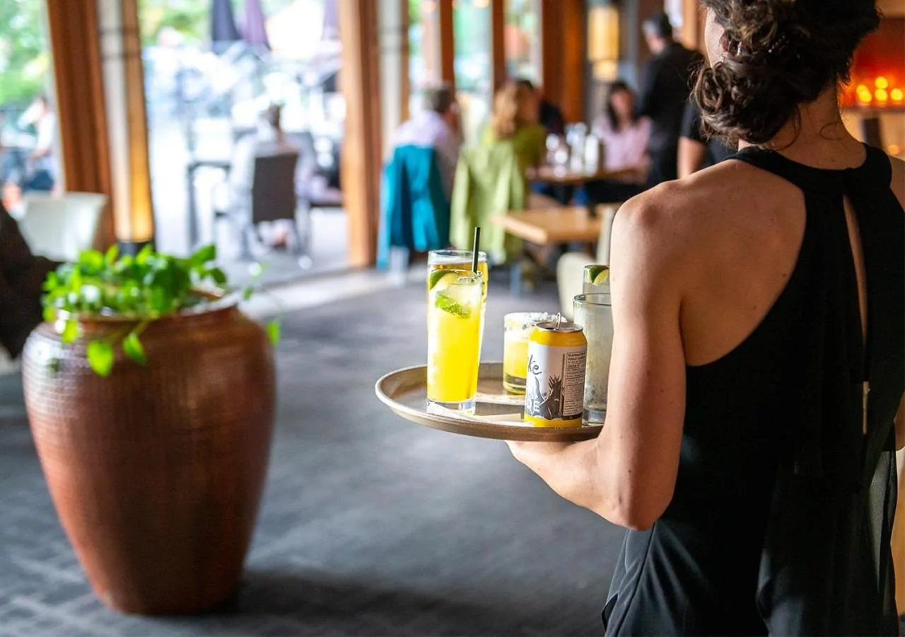 Restaurant/places to eat in Brentwood Bay Resort & Spa