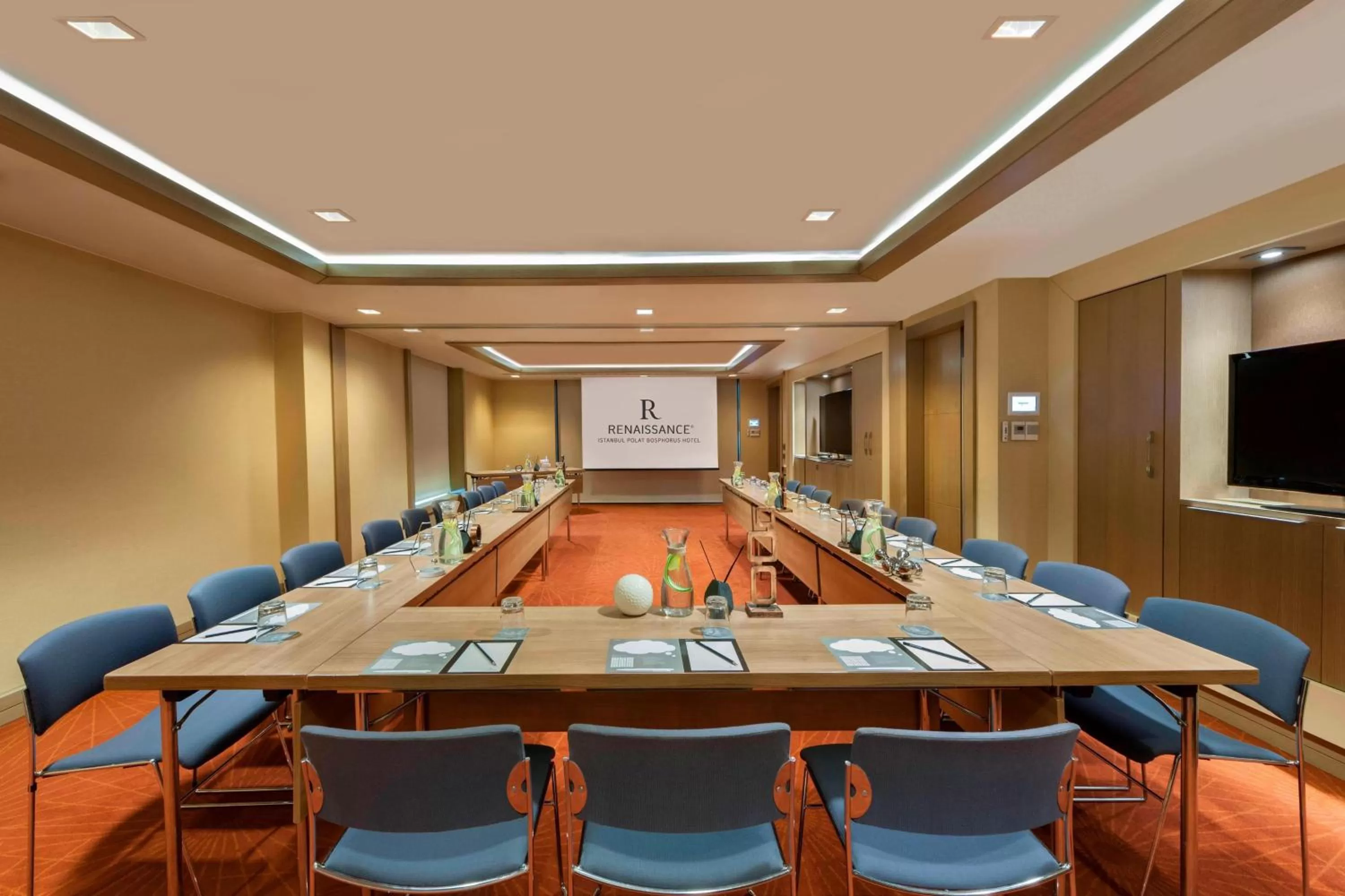 Meeting/conference room in Renaissance Istanbul Polat Bosphorus Hotel