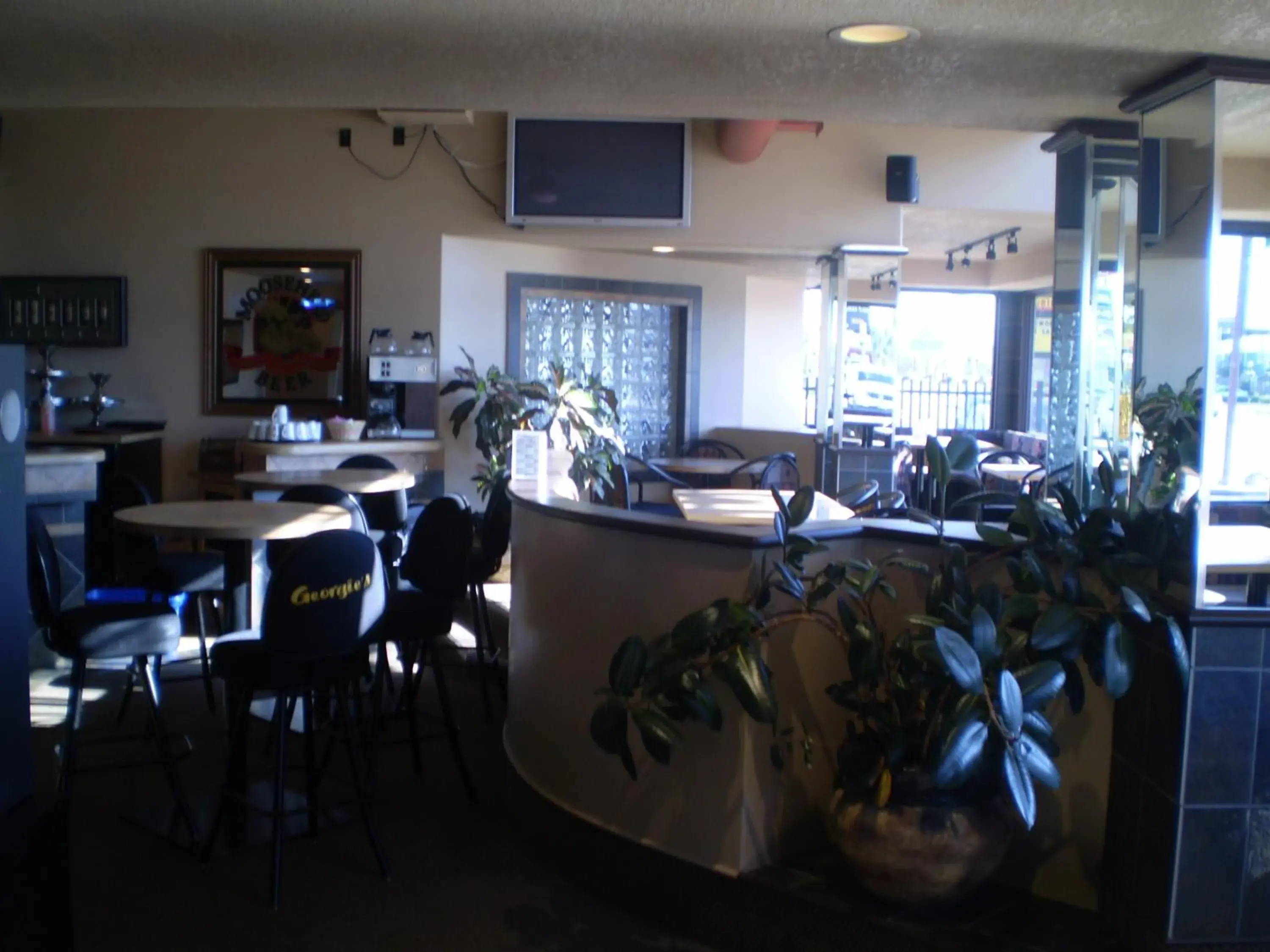 Lounge or bar, Restaurant/Places to Eat in Keystone Motor Inn