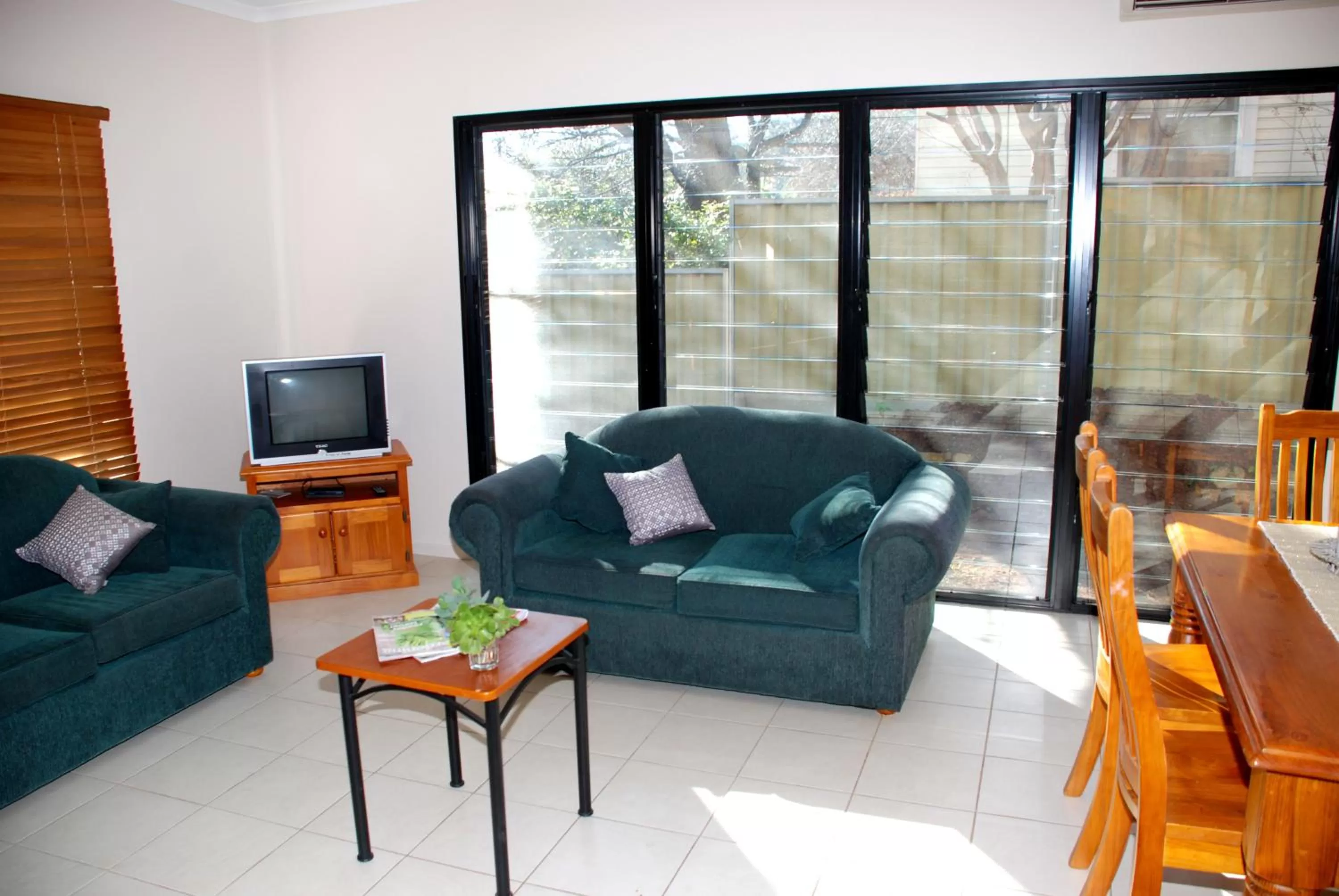 Living room in Amberoo Apartments Tamworth