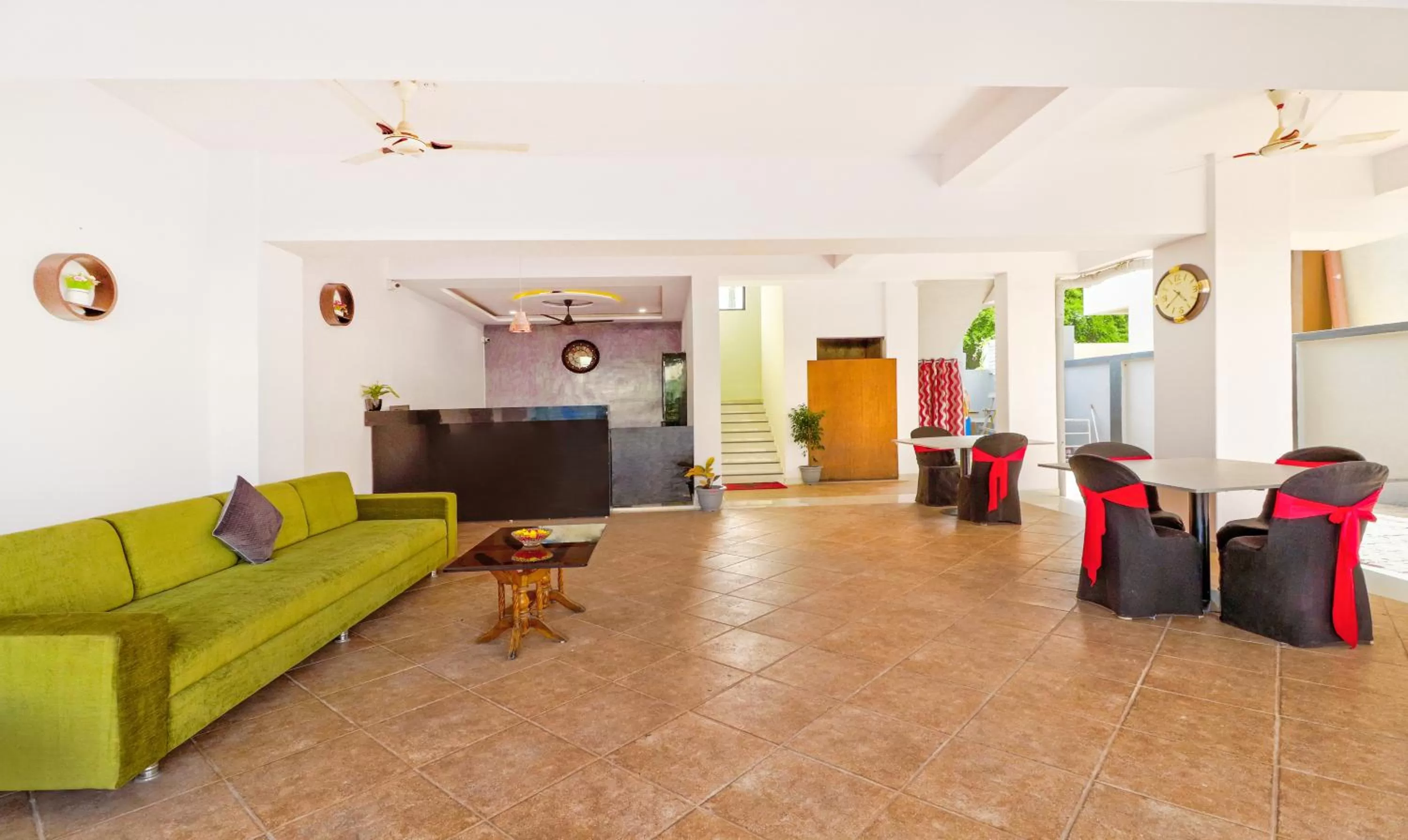 Lobby or reception in Itsy Hotels Carnival Inn