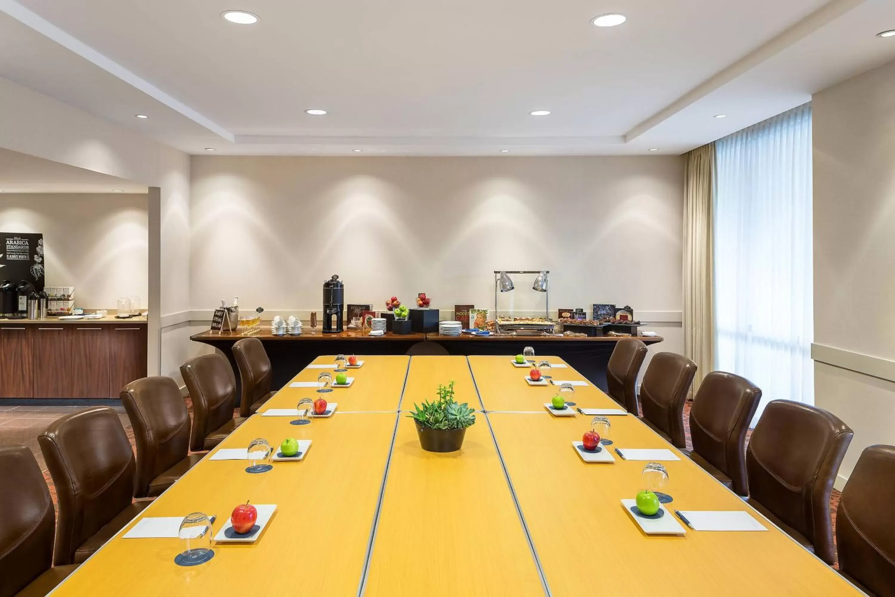 Meeting/conference room in Sheraton Vancouver Airport Hotel