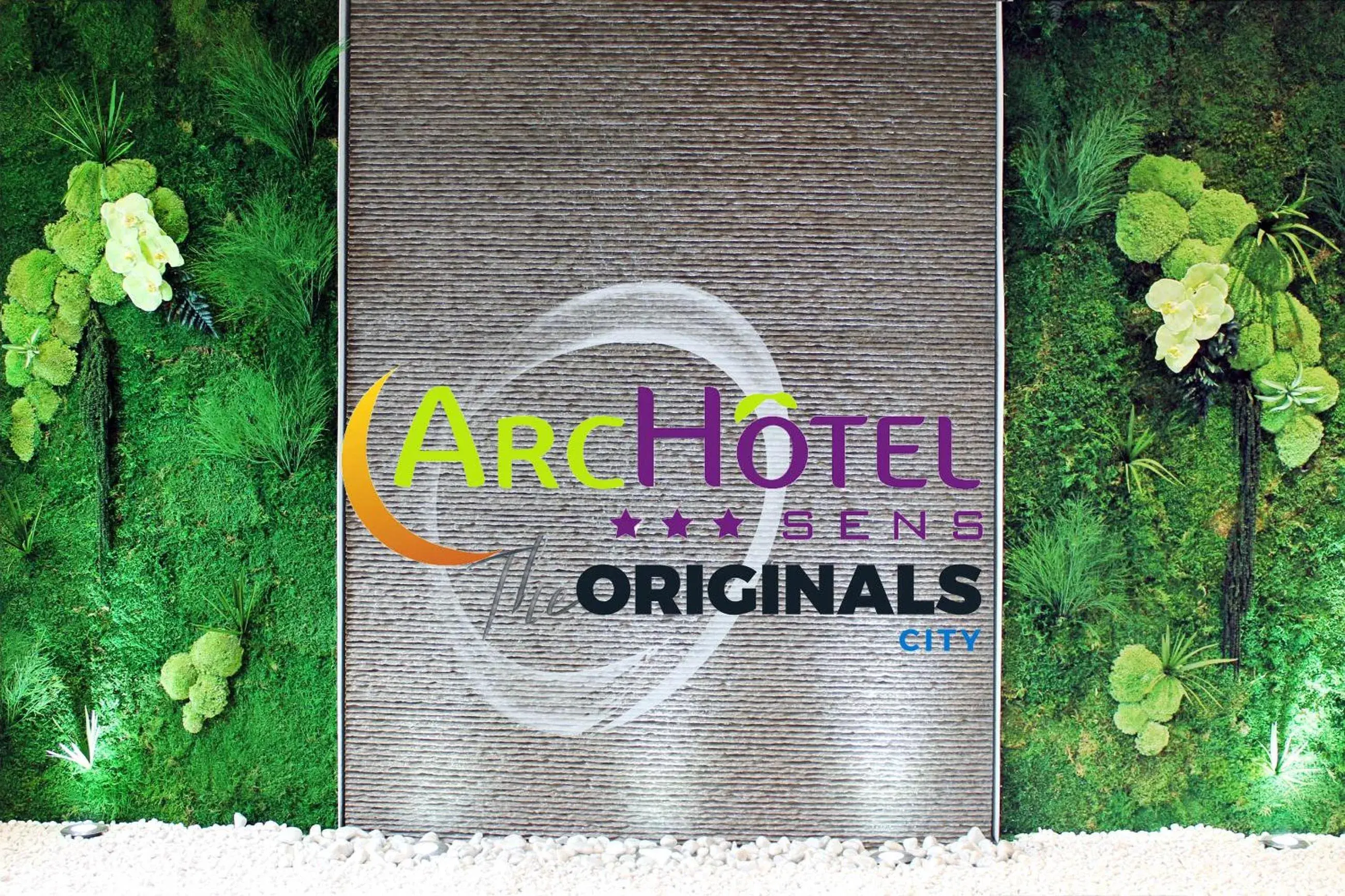 Property Logo/Sign in The Originals City, Archotel, Sens (Inter-Hotel)