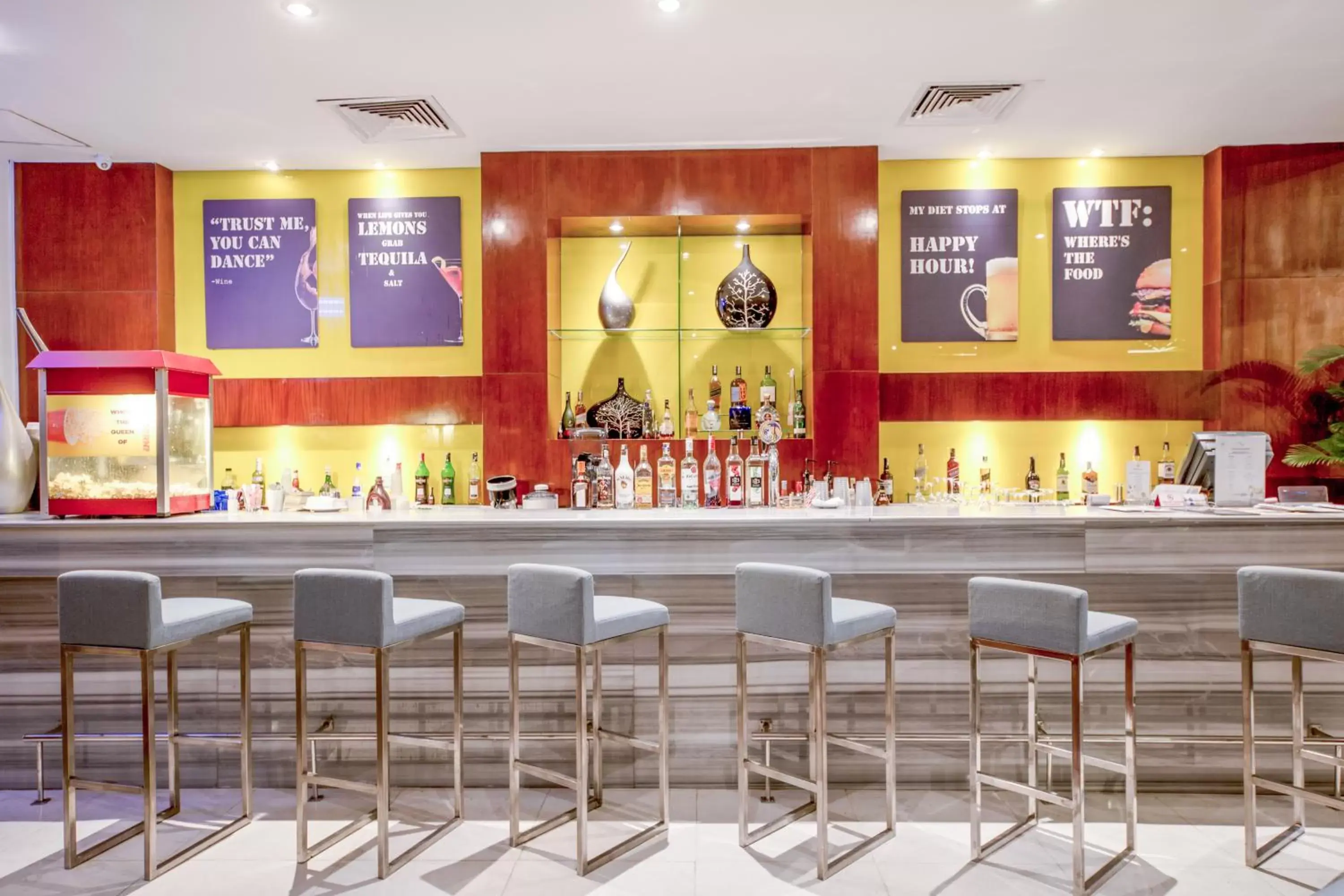 Lounge or bar, Lounge/Bar in Hotel Novotel Nha Trang