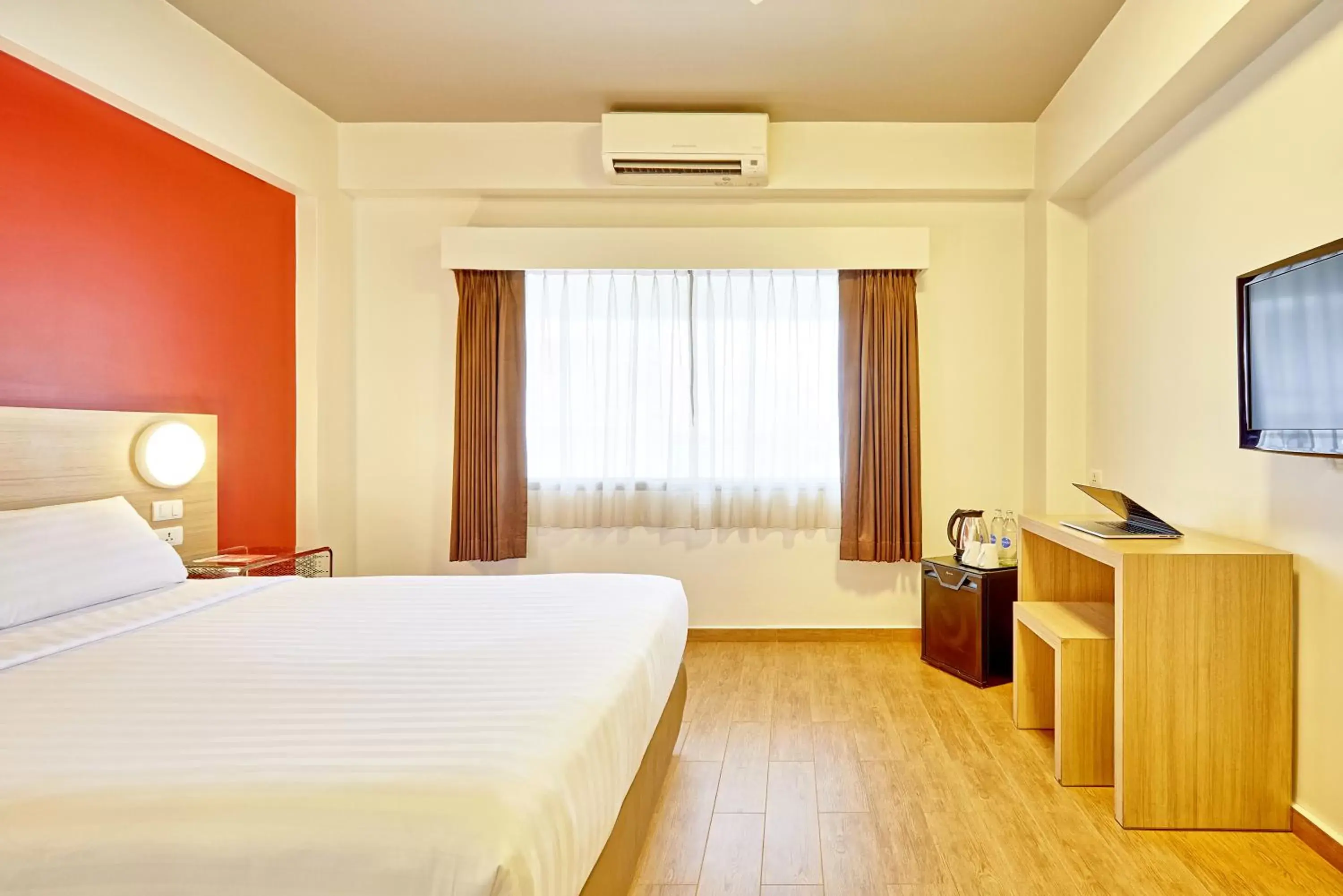 Bedroom, Bed in Red Planet Hat Yai SHA extra plus