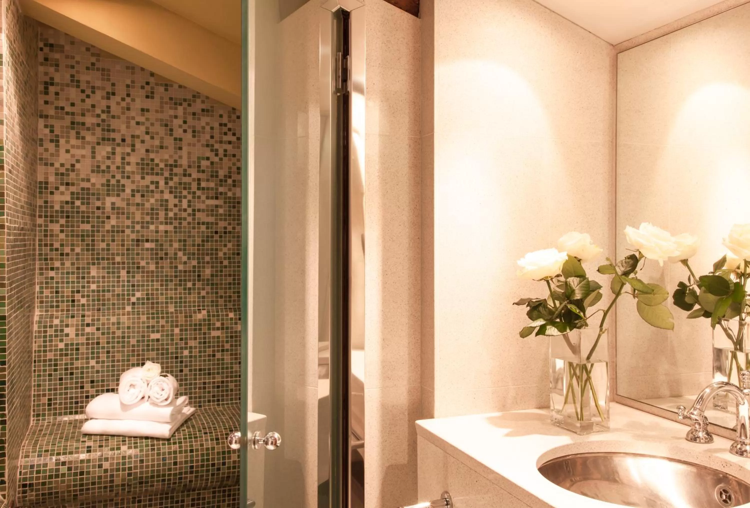 Steam room in Ca' Pisani Hotel