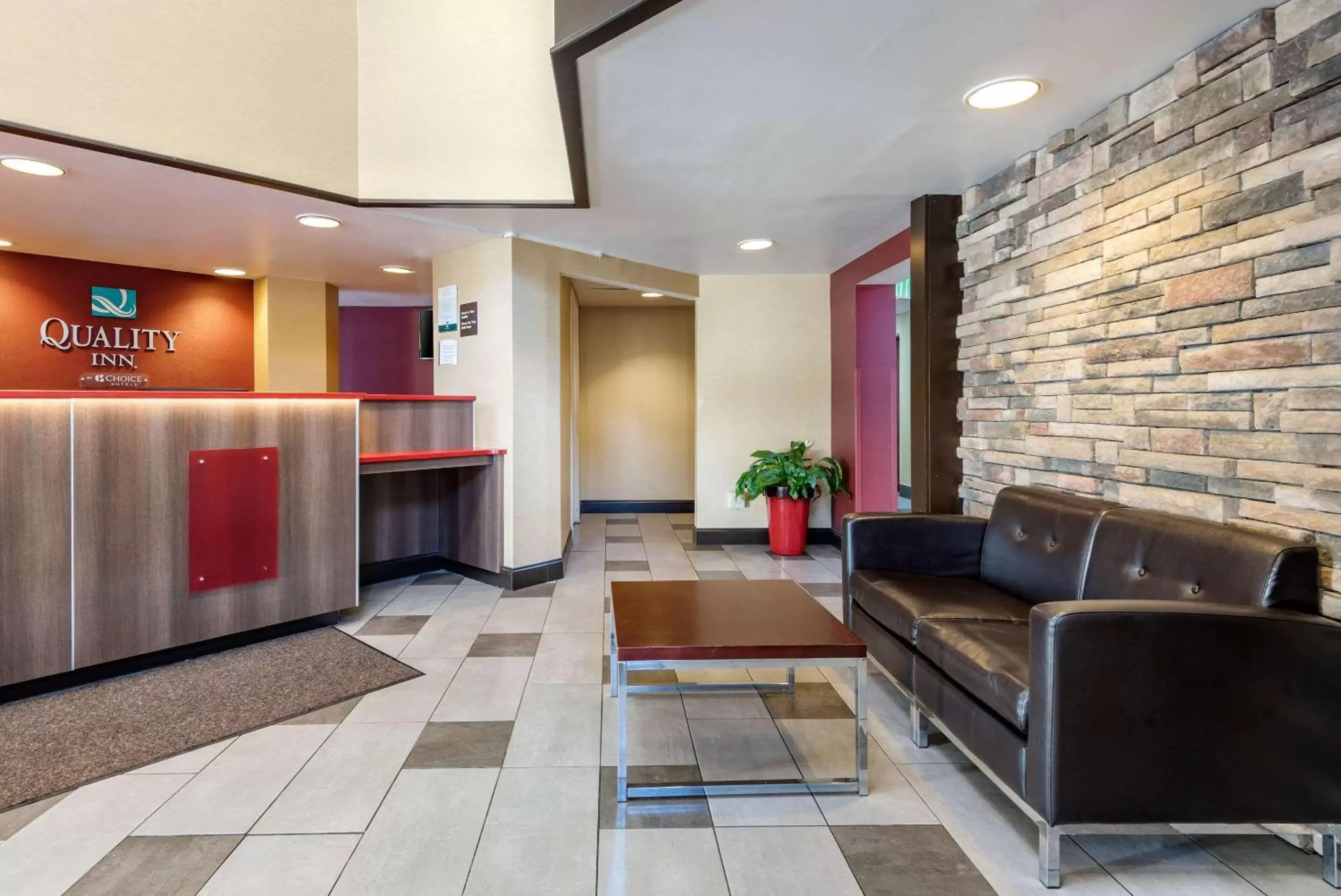 Lobby or reception, Lobby/Reception in Quality Inn Falconer - Jamestown