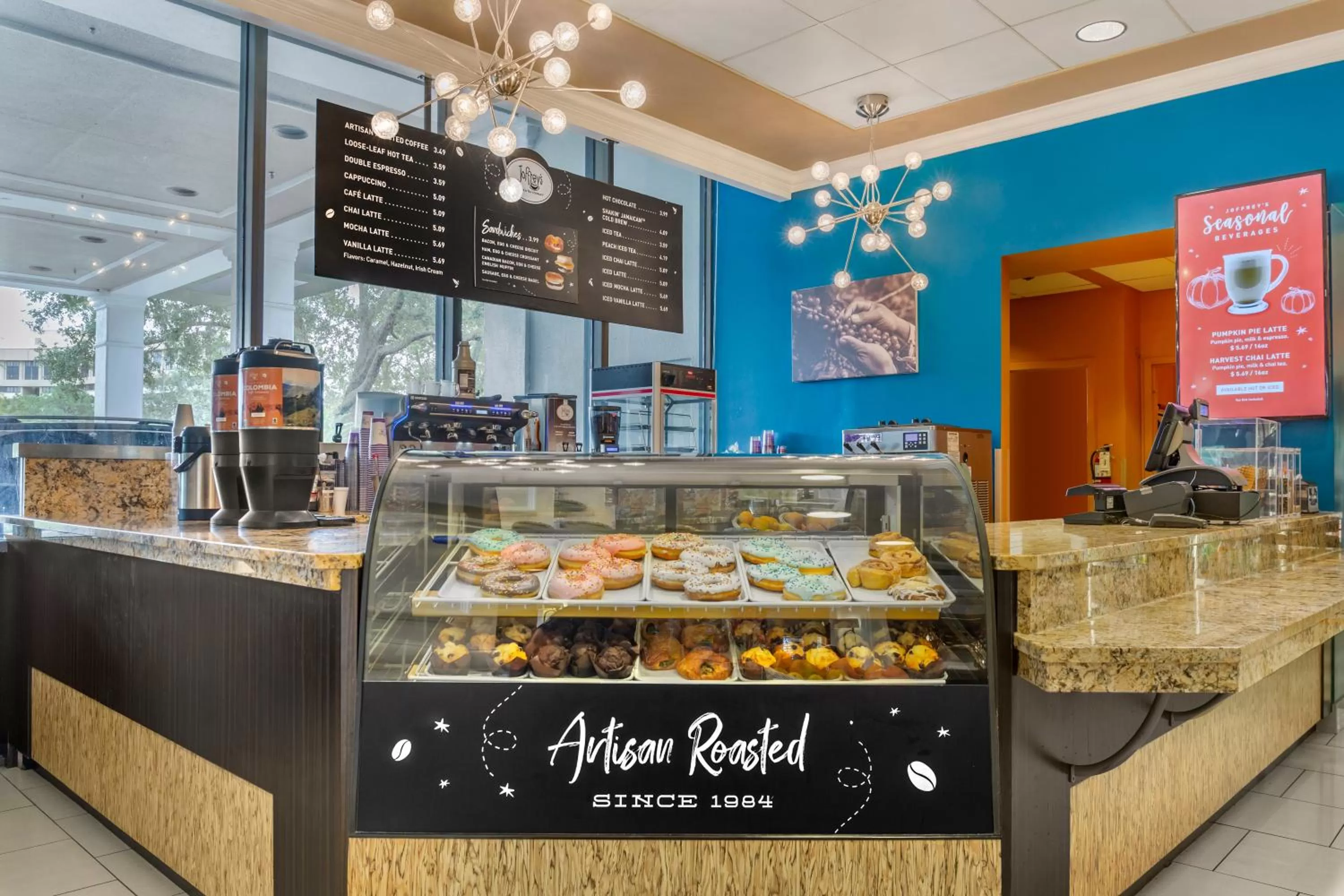 Food and drinks in Wyndham Lake Buena Vista – Disney Springs® Area