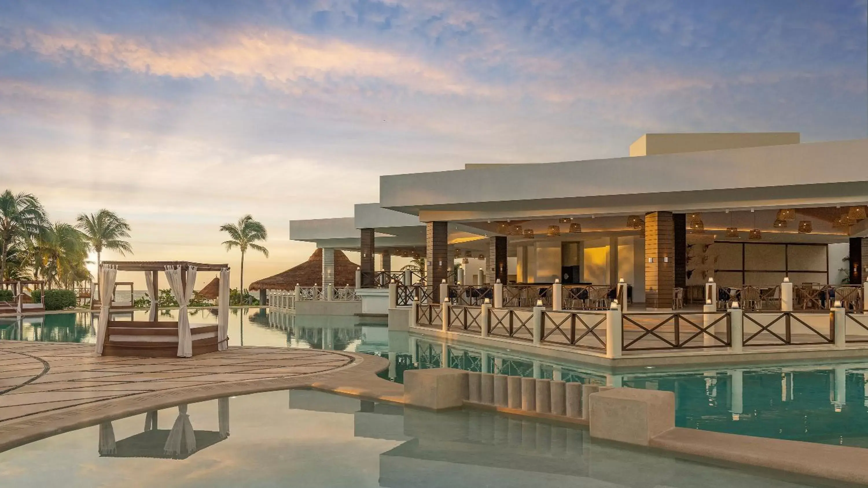 Swimming Pool in Hyatt Ziva Riviera Cancun All-Inclusive