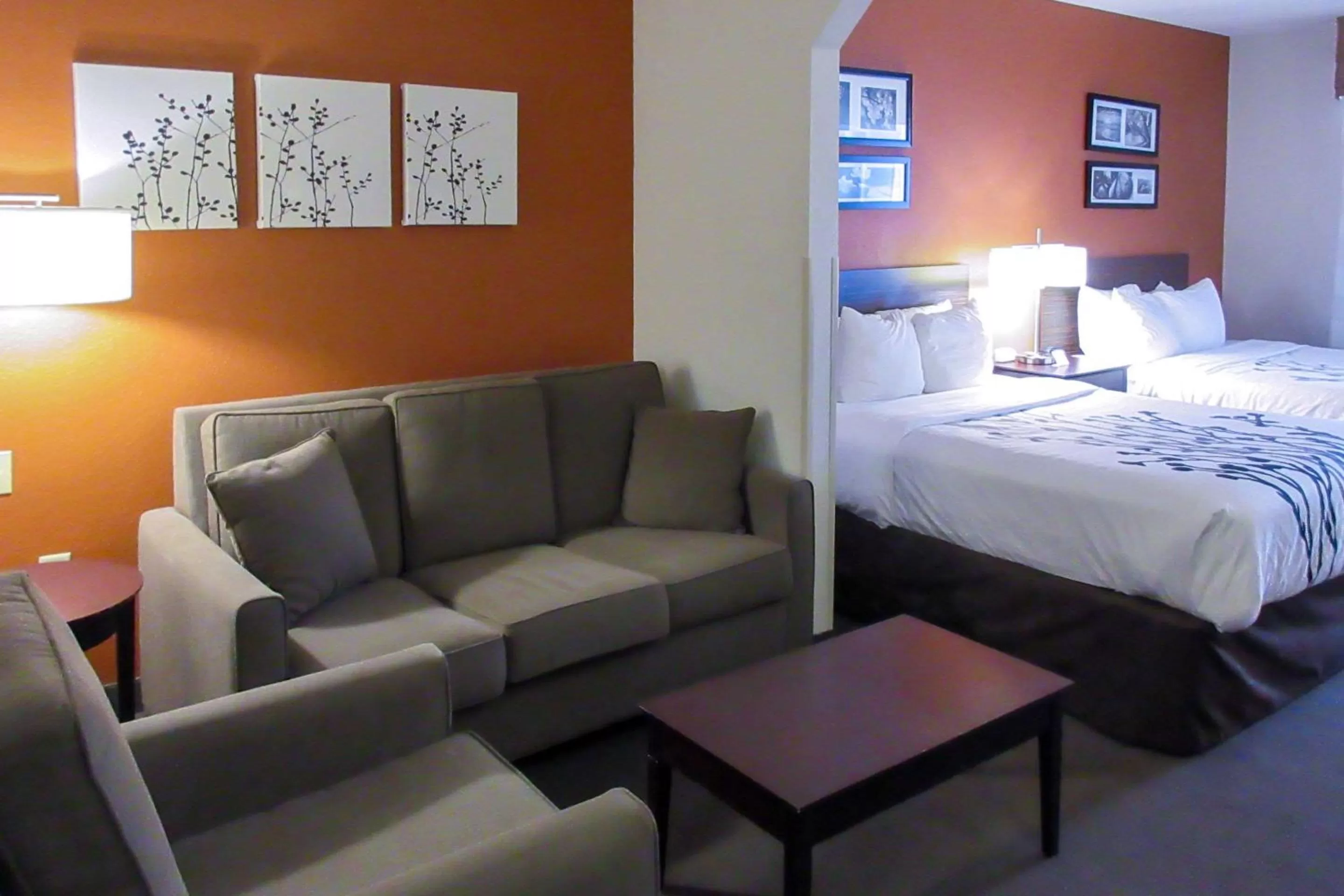 Photo of the whole room, Bed in Sleep Inn & Suites Ft Lauderdale International Airport