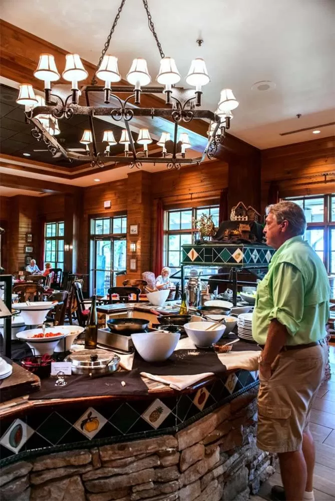 Dining area in Brasstown Valley Resort & Spa