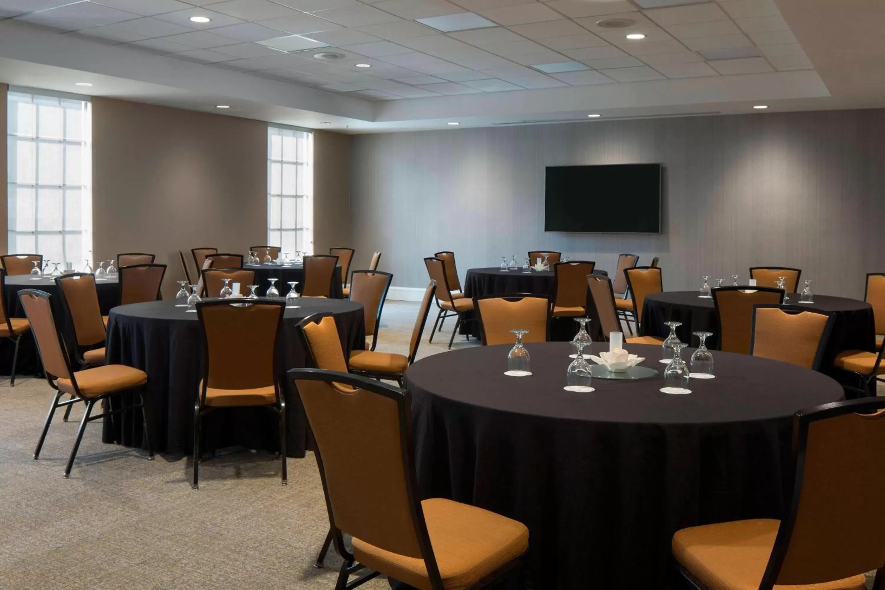 Meeting/conference room in SpringHill Suites by Marriott New Orleans Warehouse Arts District
