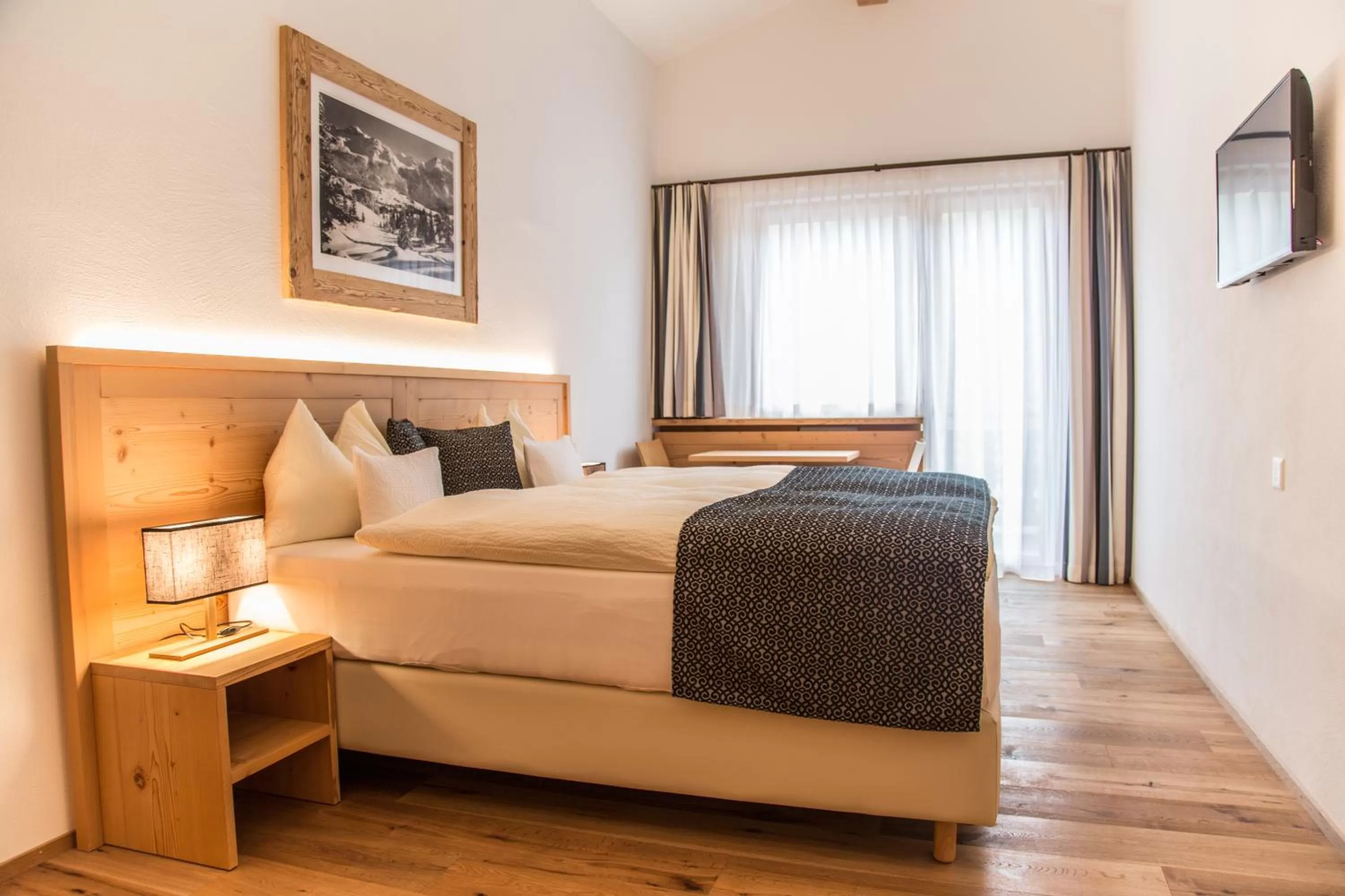 TV and multimedia, Bed in Hotel Sarain Active Mountain Resort