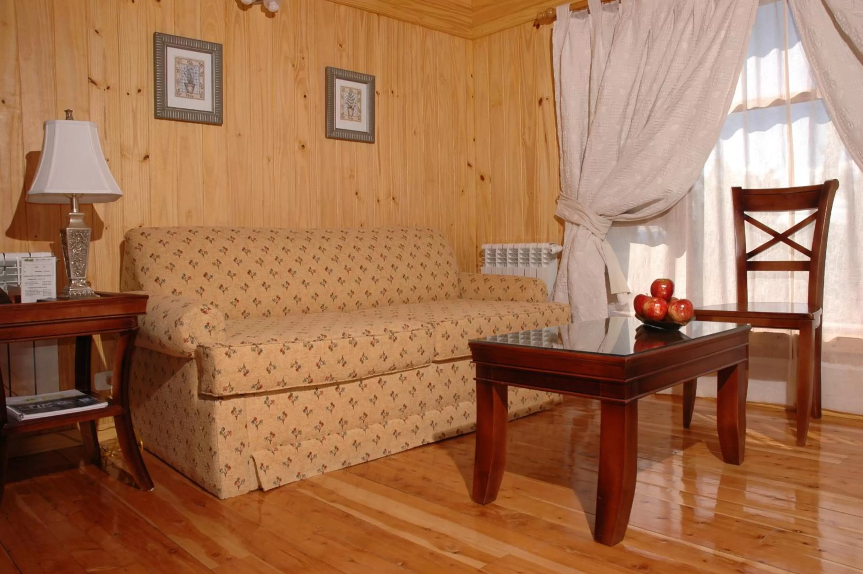 Living room in Santa Monica Aparts