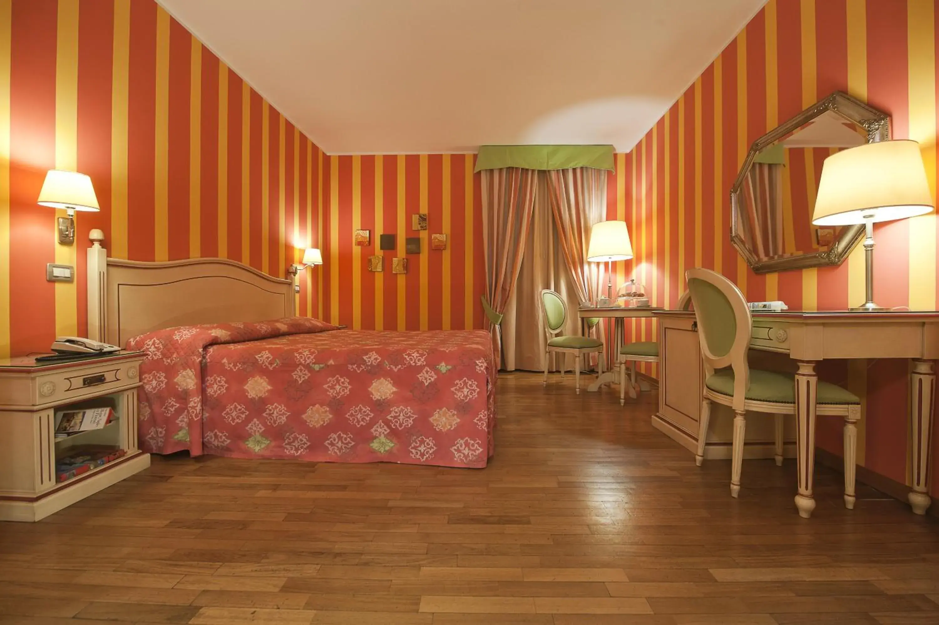 Photo of the whole room in Hotel Matteotti