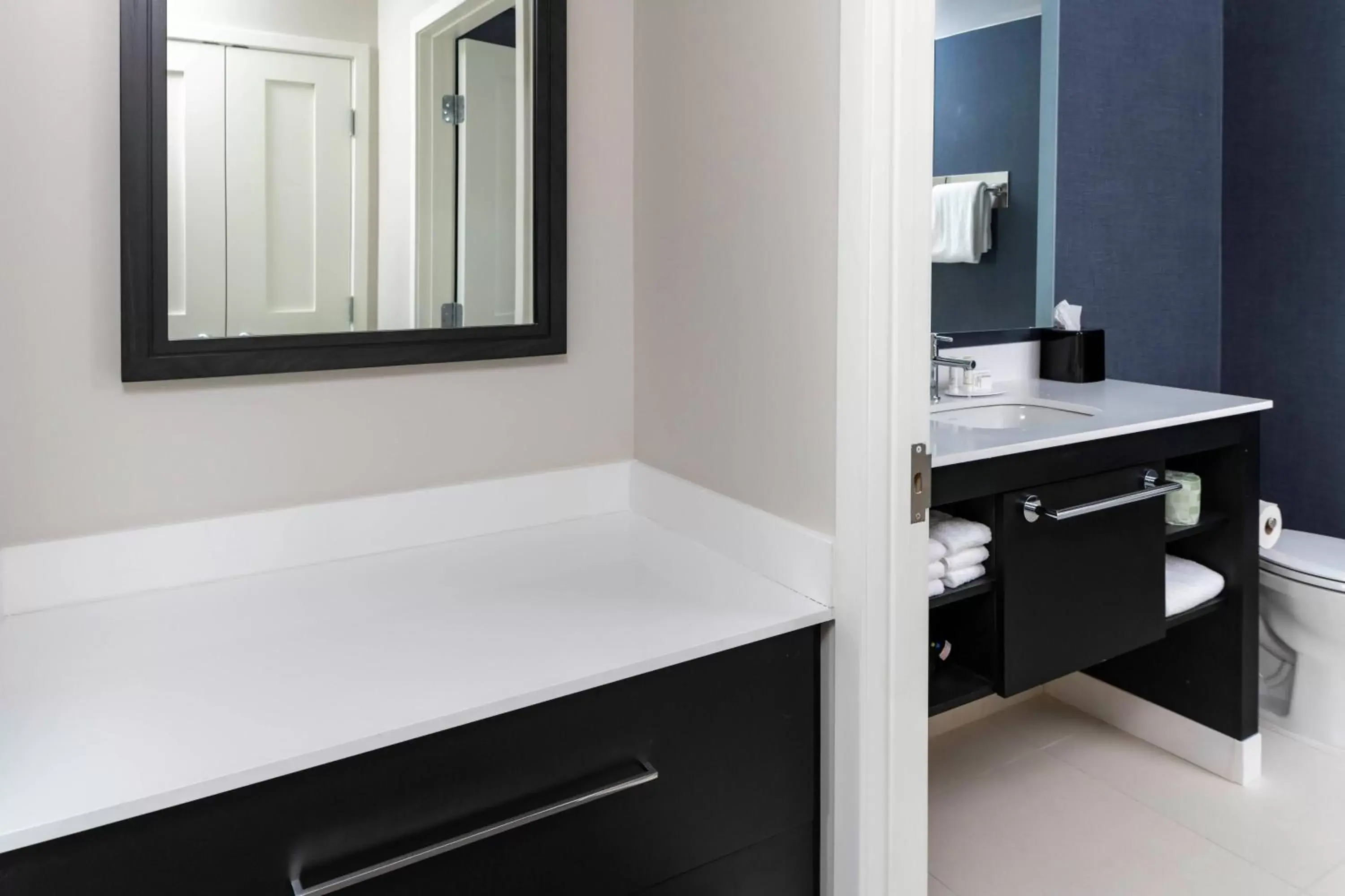 Photo of the whole room, Bathroom in Residence Inn Franklin Berry Farms