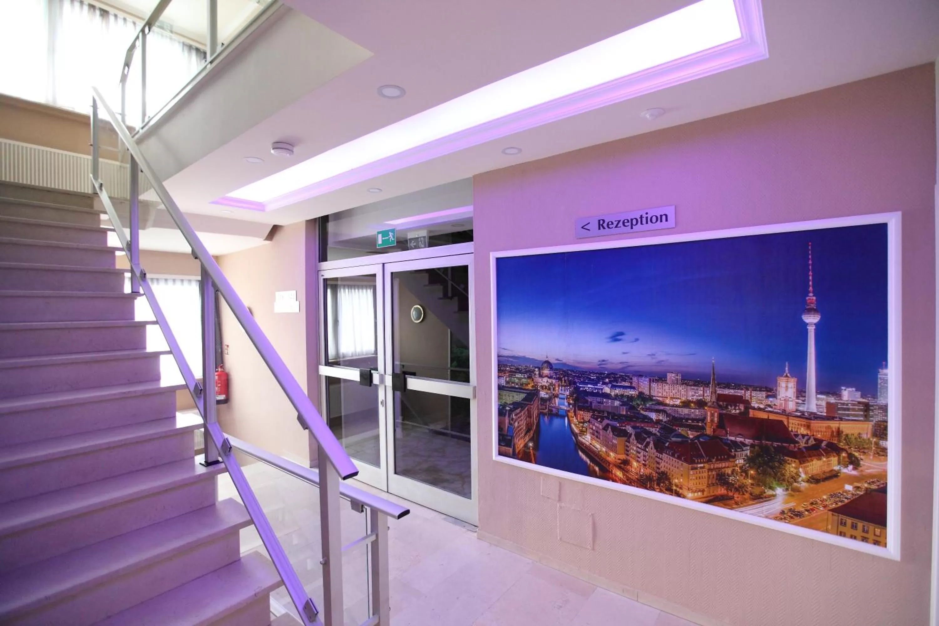 Facade/entrance in Hotel Sofia