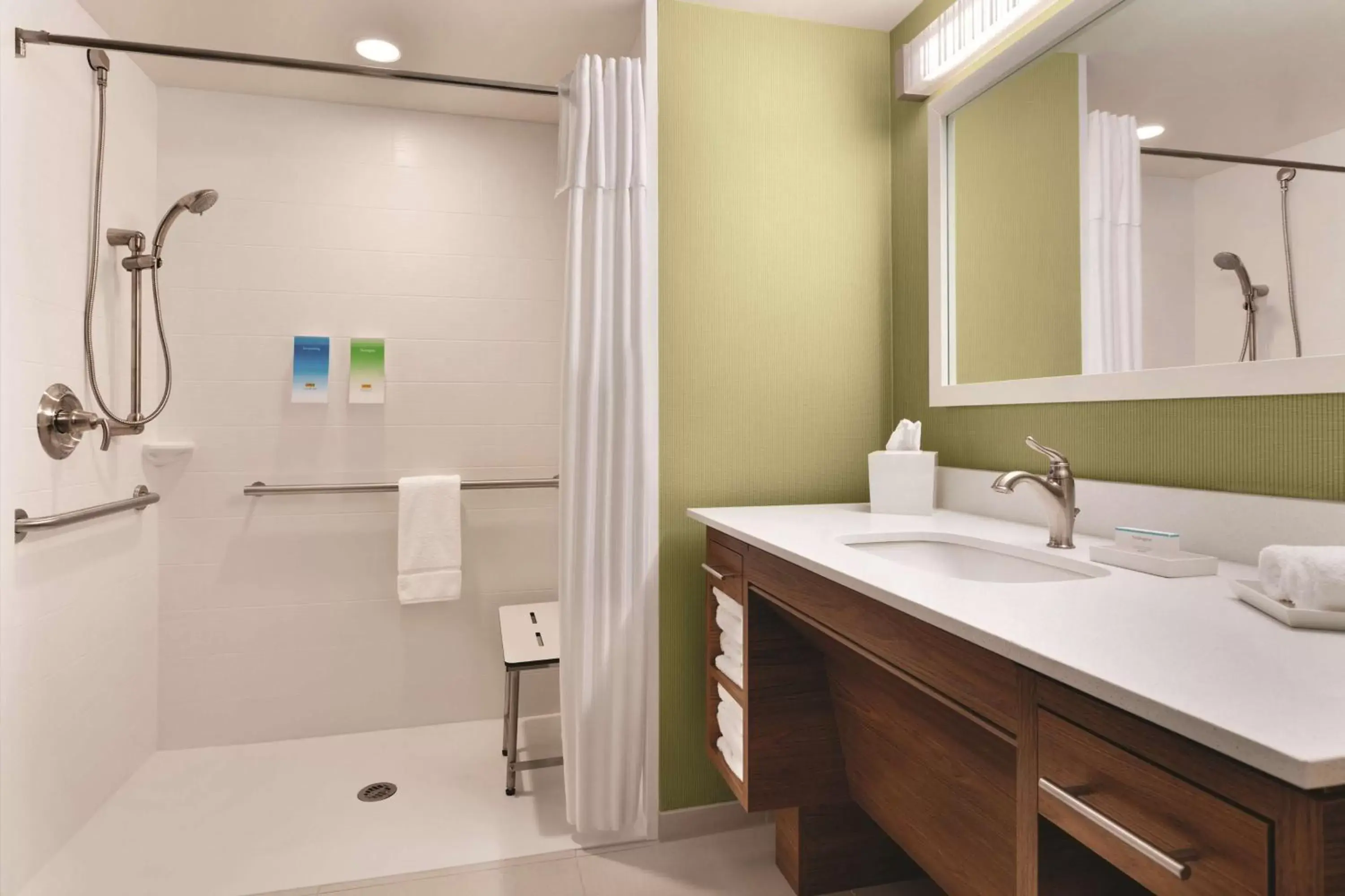 Bathroom in Home2 Suites By Hilton Phoenix-Tempe University Research Park