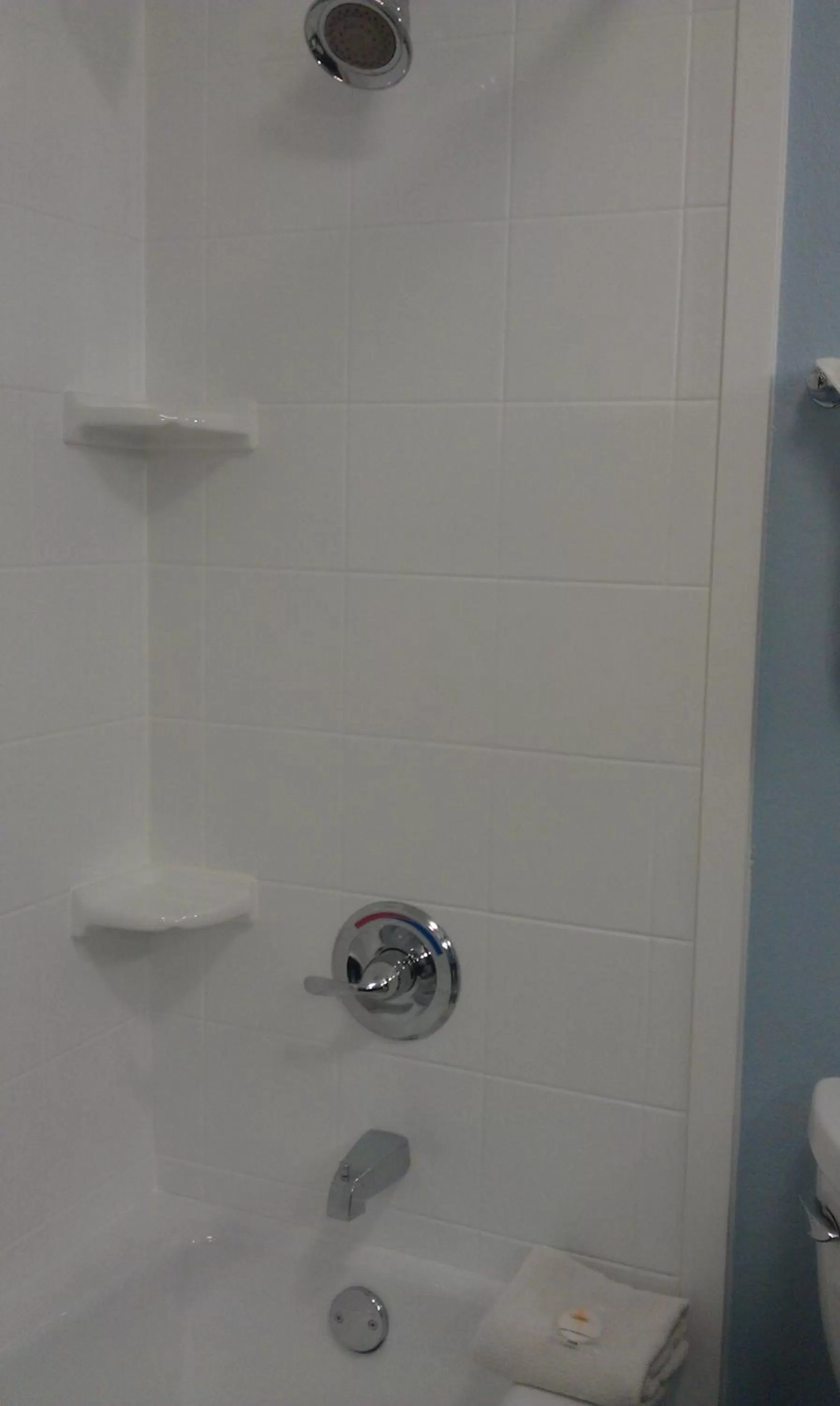 King Room - Disability Access Tub /Non-Smoking in Holiday Inn Cleveland Northeast - Mentor, an IHG Hotel