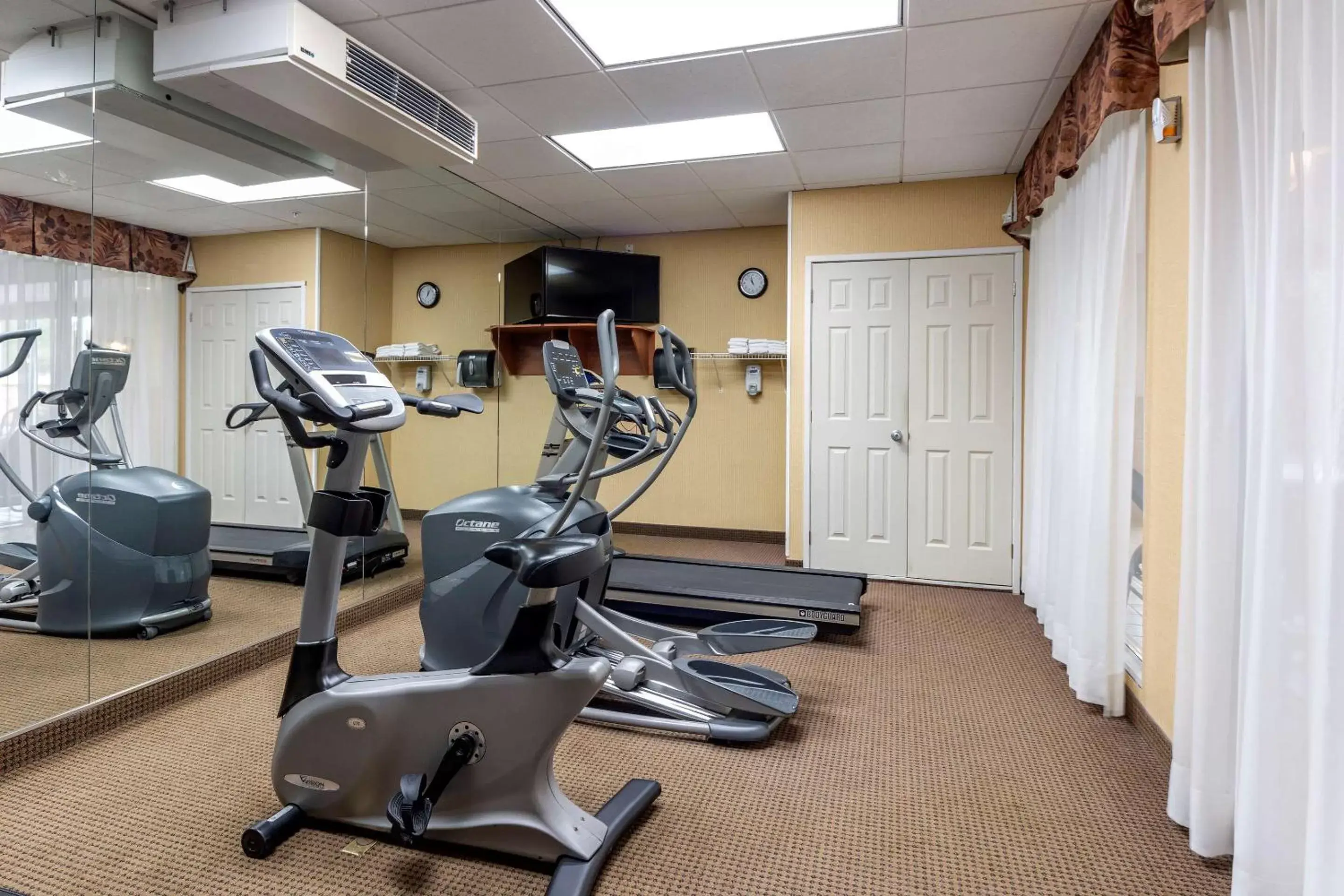 Fitness centre/facilities, Fitness Center/Facilities in Comfort Inn Sturgeon Falls