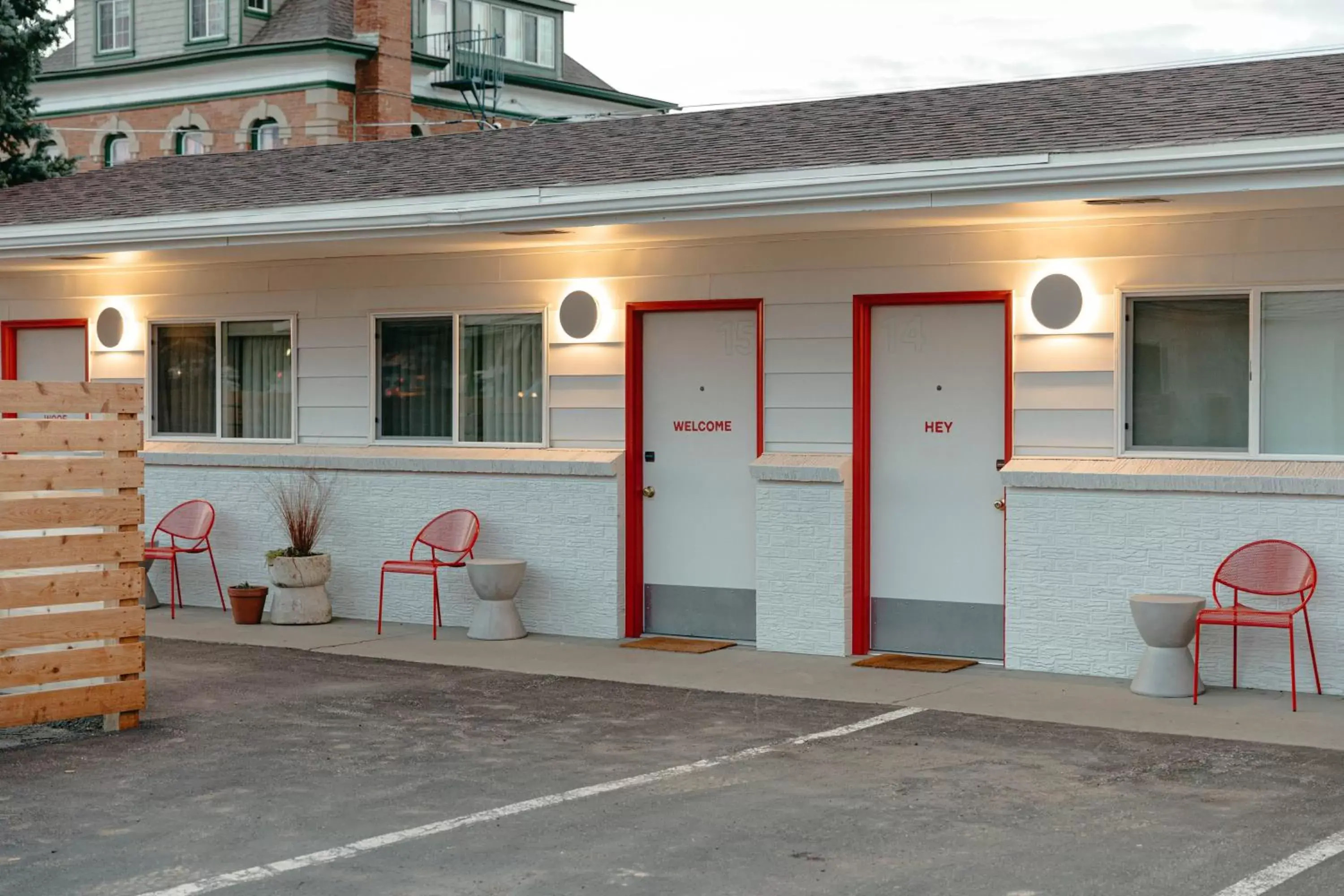 Property building in Mesa Verde Motel