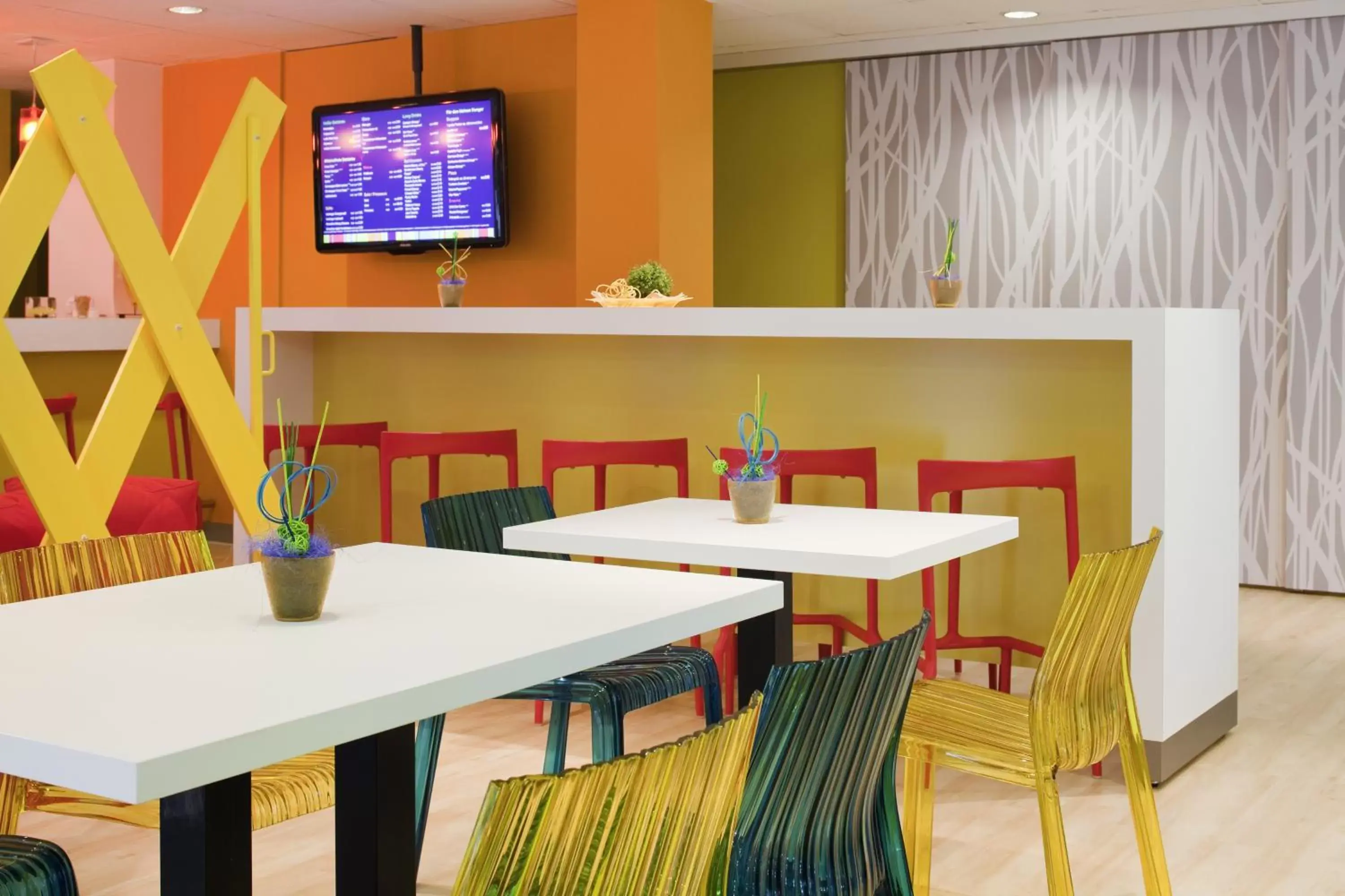 Lobby or reception, Lounge/Bar in ibis Styles Duesseldorf-Neuss