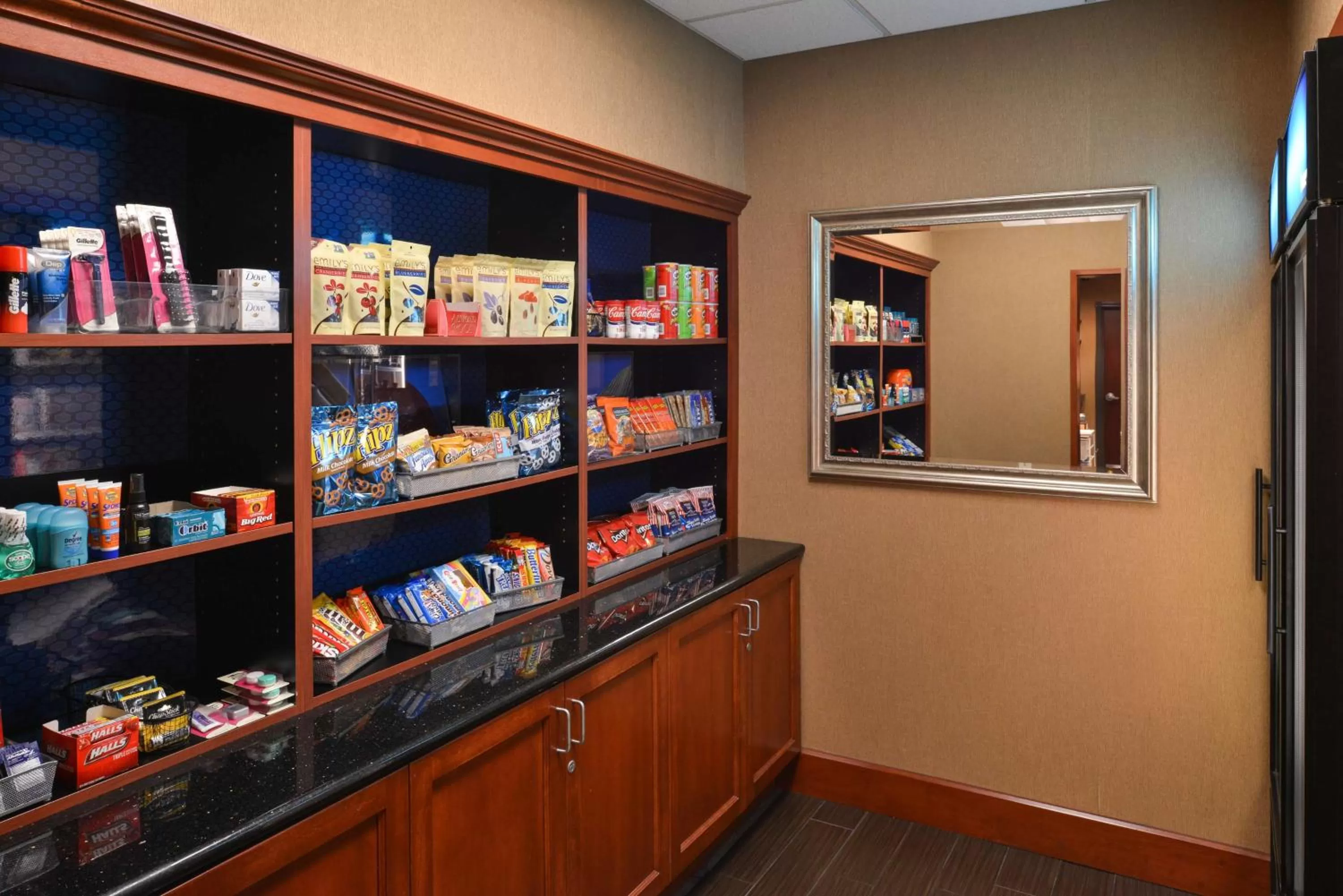 Restaurant/places to eat in Hampton Inn & Suites Tacoma