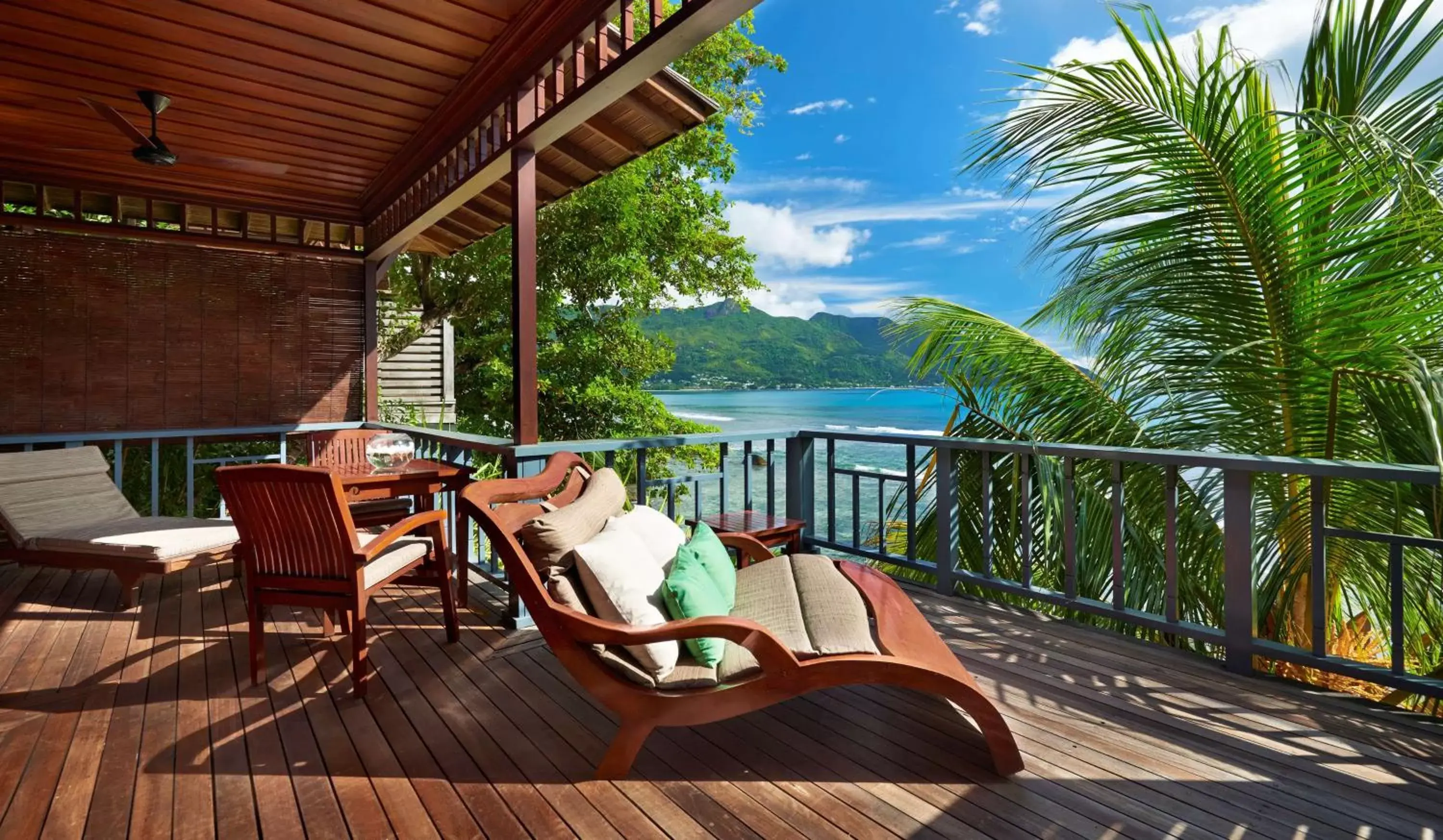 Bed, Balcony/Terrace in Hilton Seychelles Northolme Resort & Spa