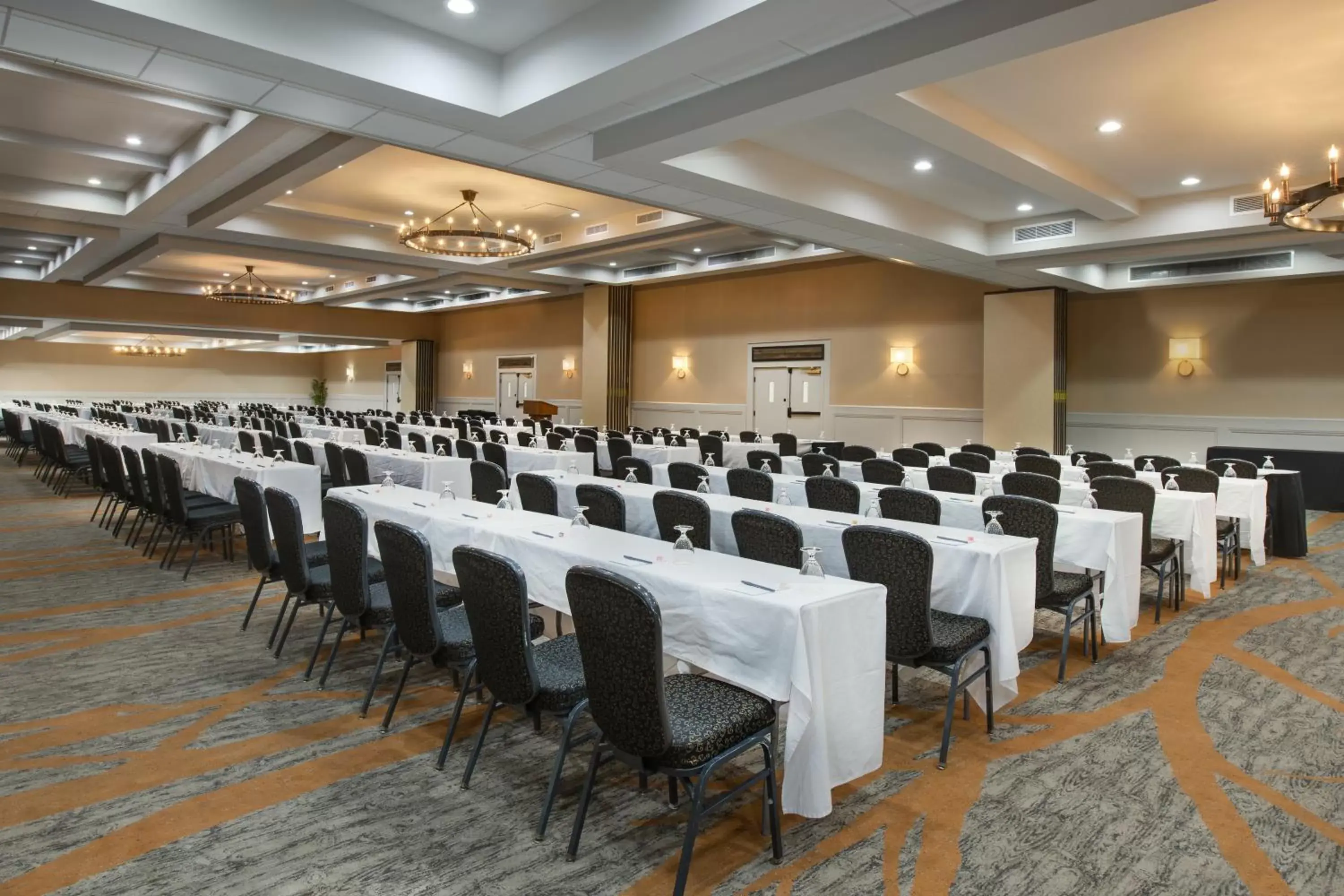 Banquet/Function facilities in Crowne Plaza Resort Asheville, an IHG Hotel