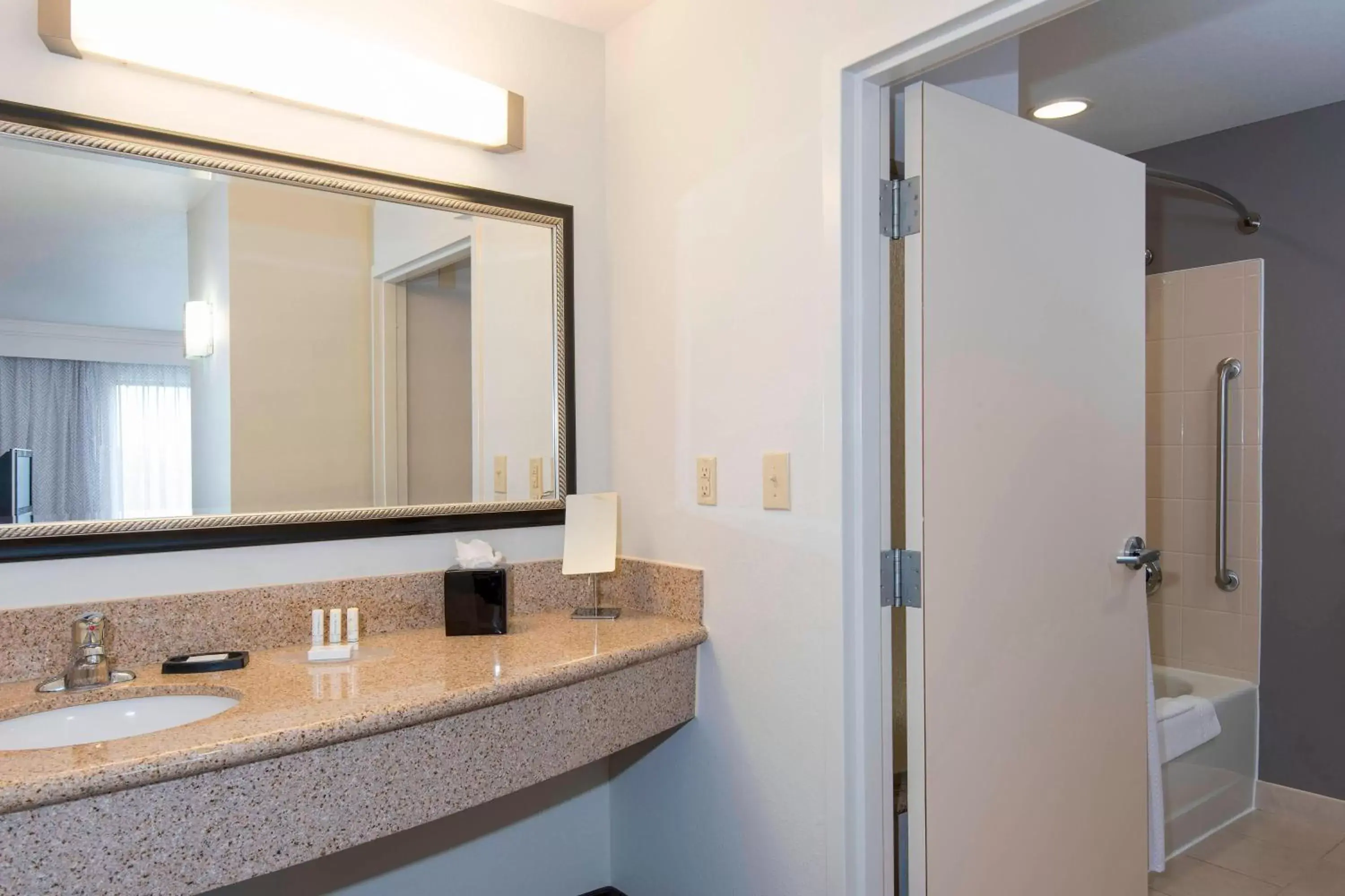 Bathroom in Courtyard by Marriott San Antonio North Stone Oak At Legacy