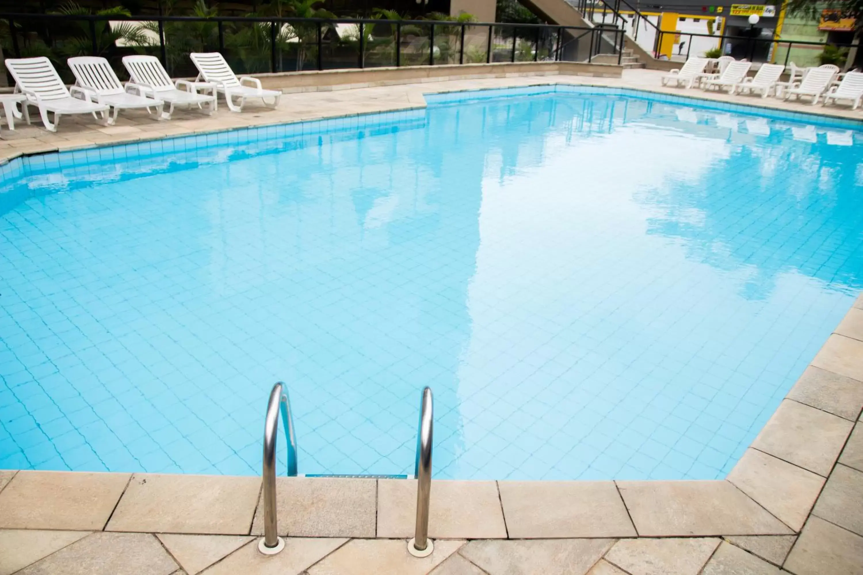 Swimming Pool in Summit Flat Service Swimming Pool in Summit Flat Service