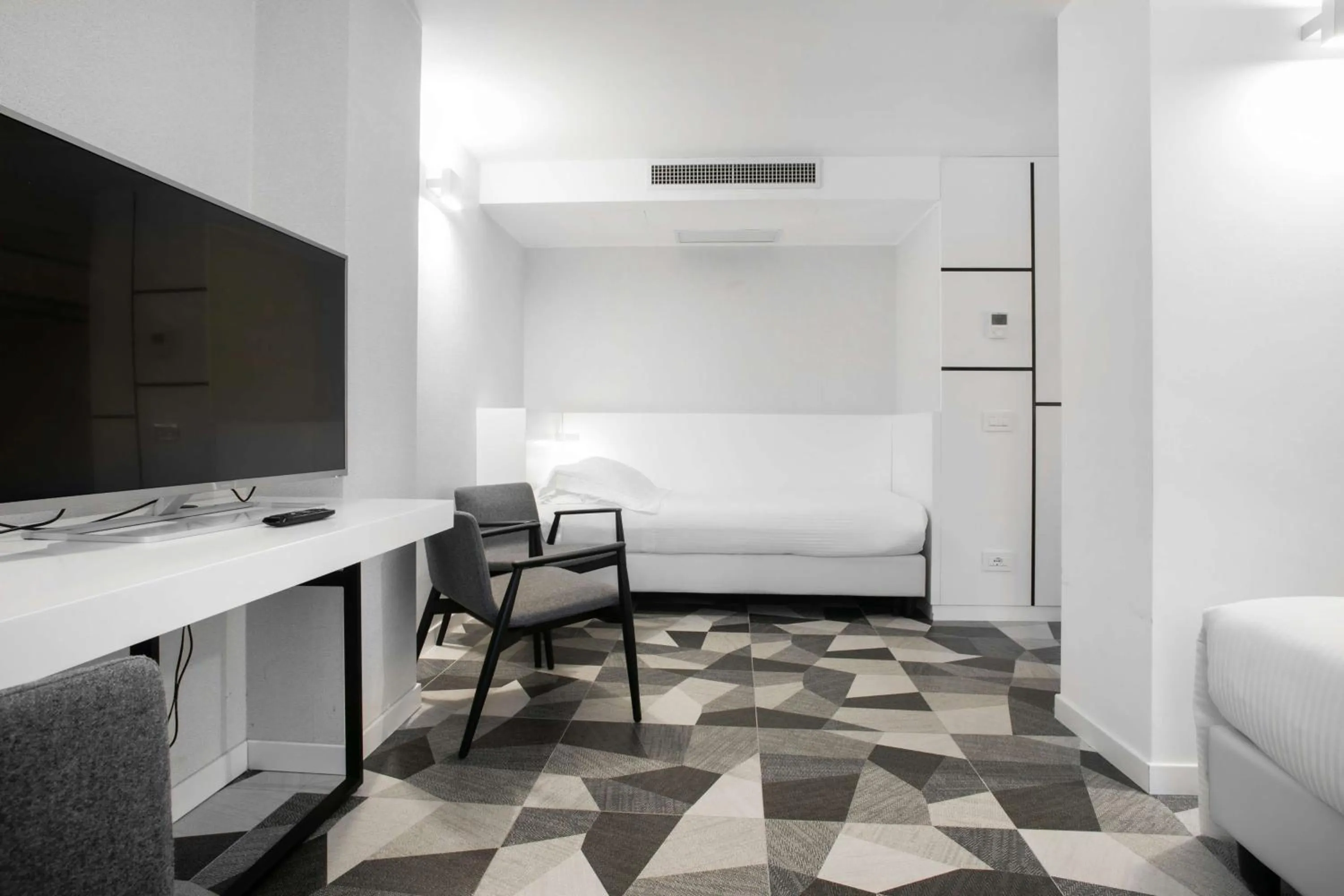 Deluxe Room with One Queen Bed and One Single Bed in Best Western Hotel Cappello d'Oro