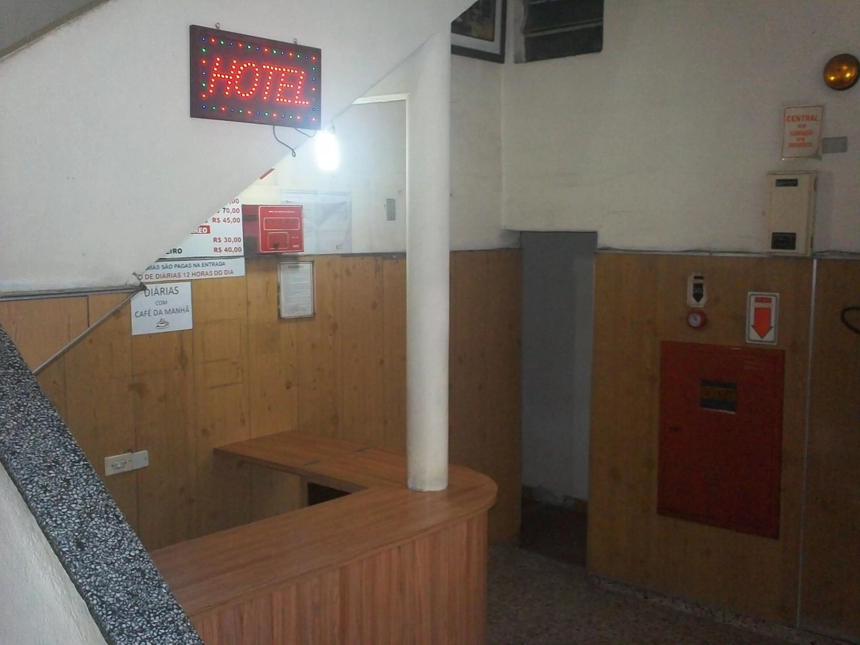 Lobby or reception in Hotel Chaves - Quartos Individuais