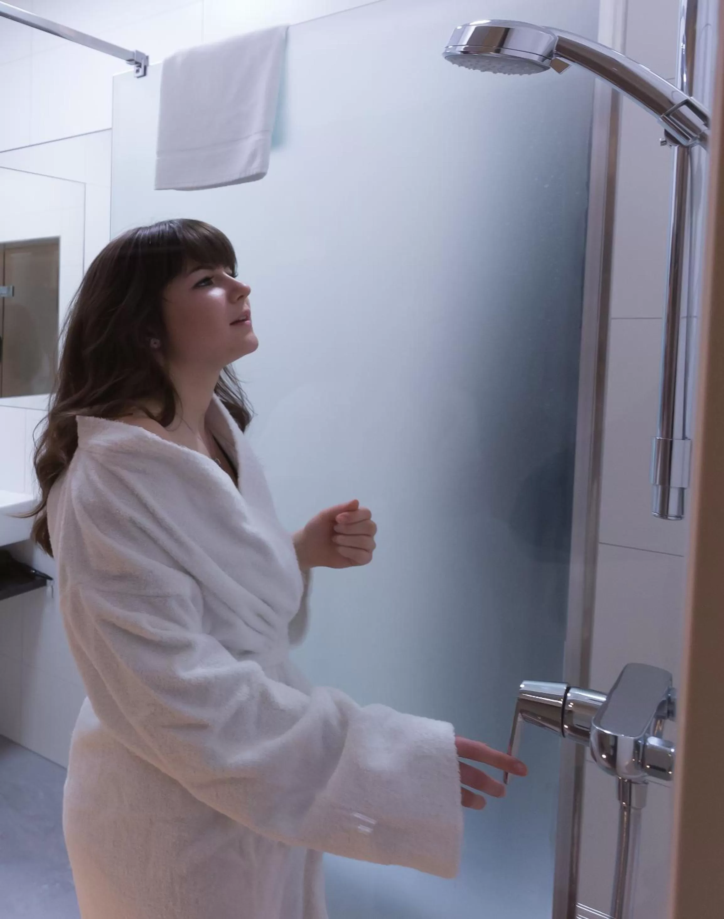 Shower in Hotel National