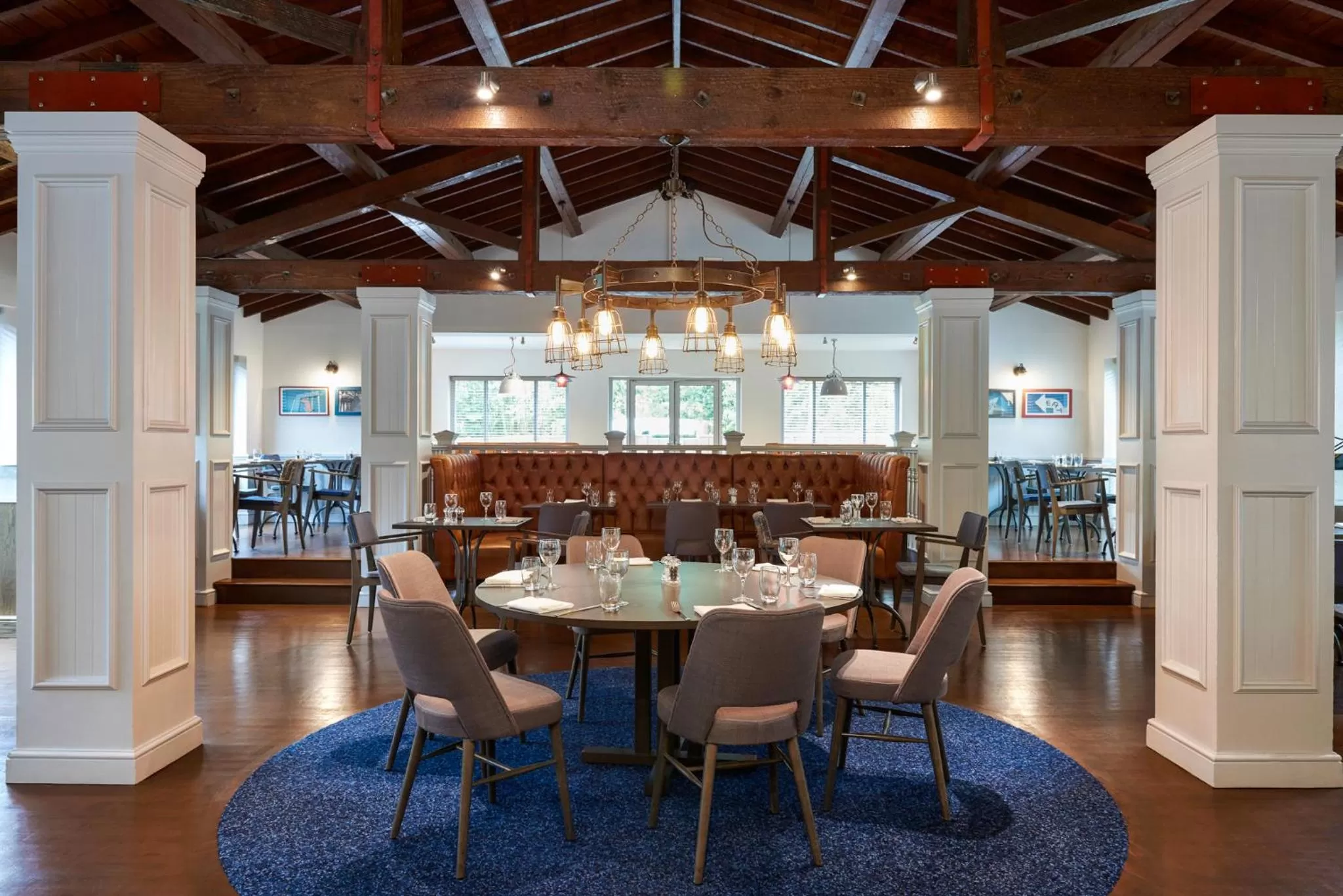 Restaurant/places to eat in Novotel London Stansted Airport